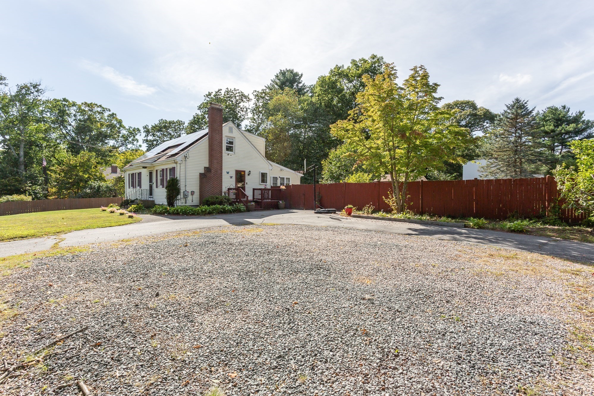 359 Pike Ave Property Photo 6