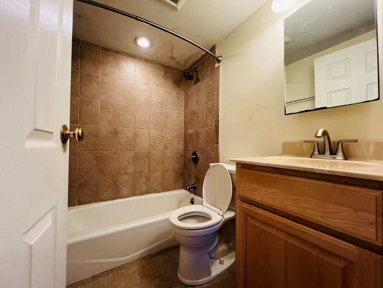 8 Crescent Dr # 5 Property Photo 10