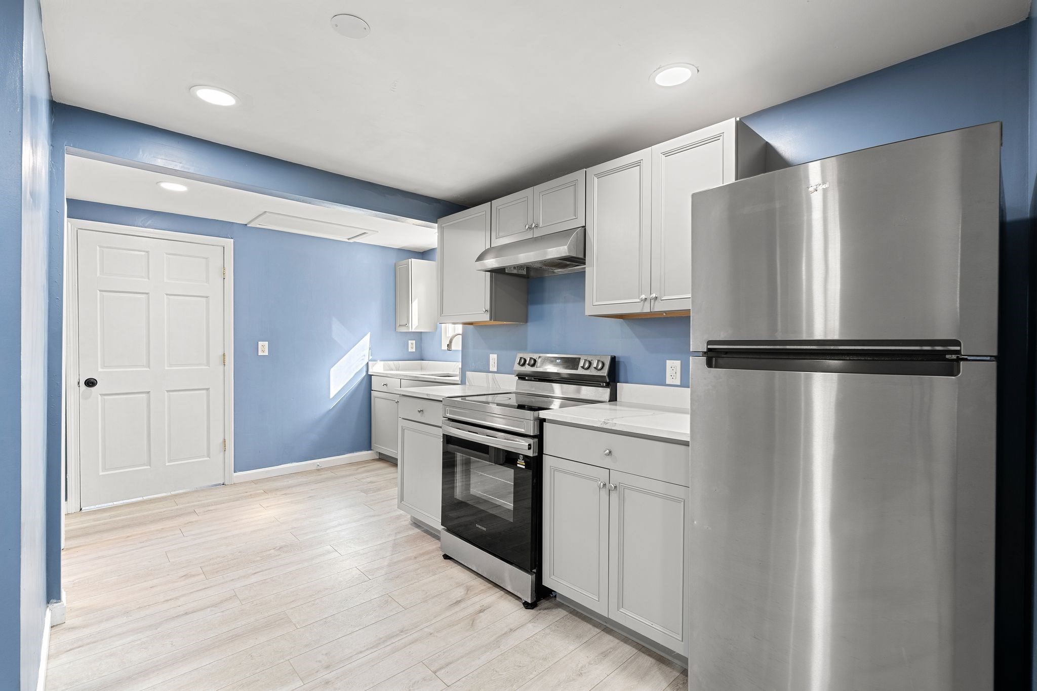 461 Bridge Street Property Photo 7