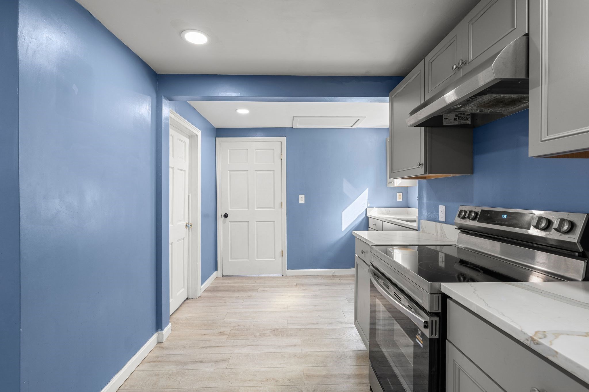 461 Bridge Street Property Photo 10