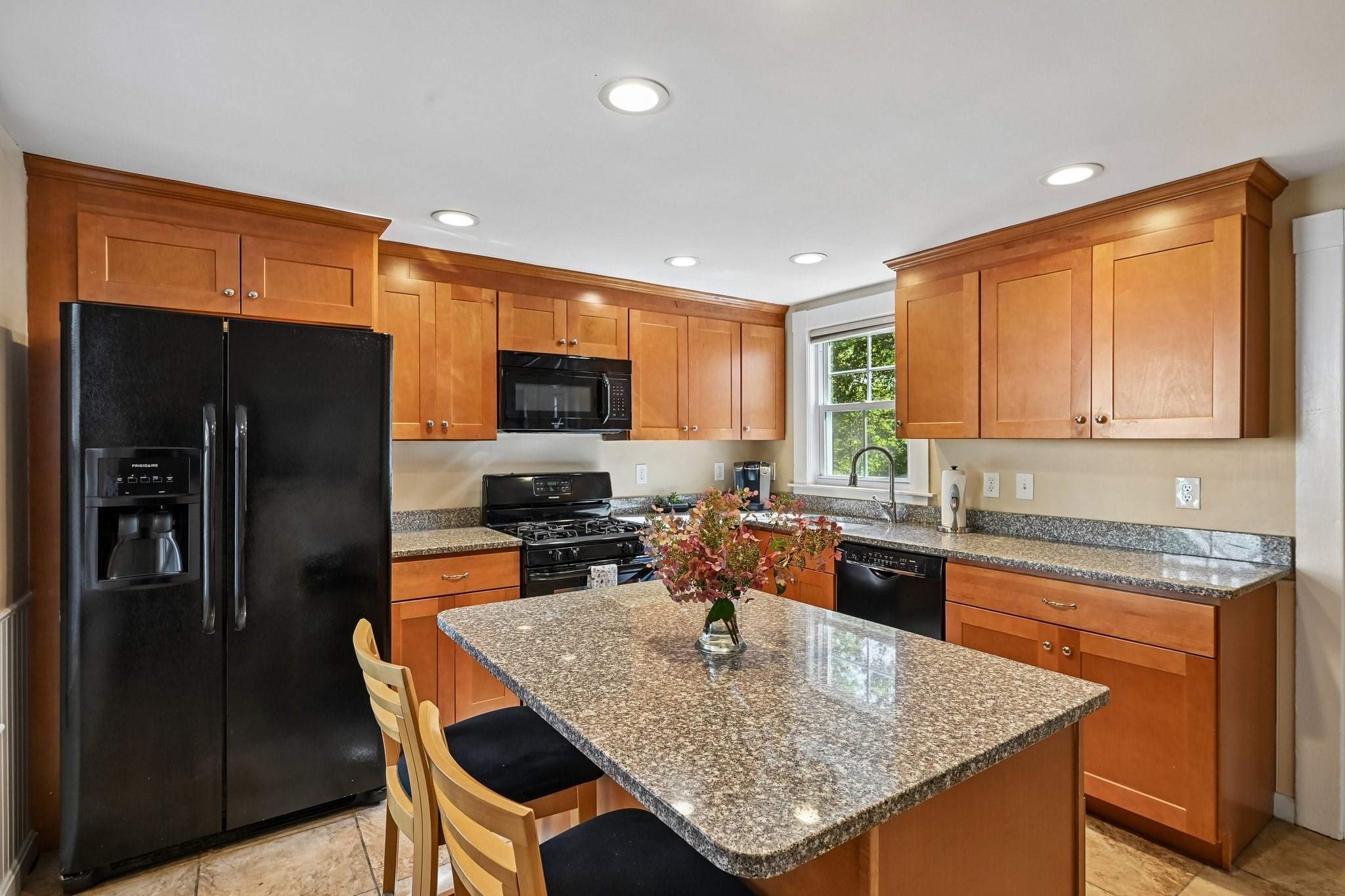 18 Highland Ave Property Photo 9