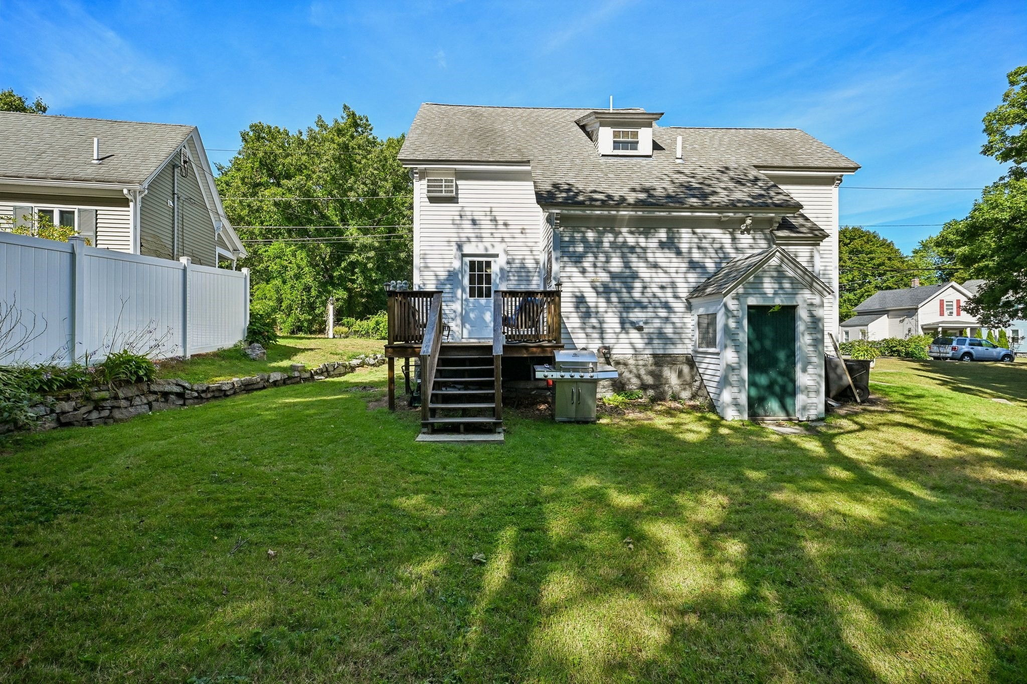 18 Highland Ave Property Photo 28