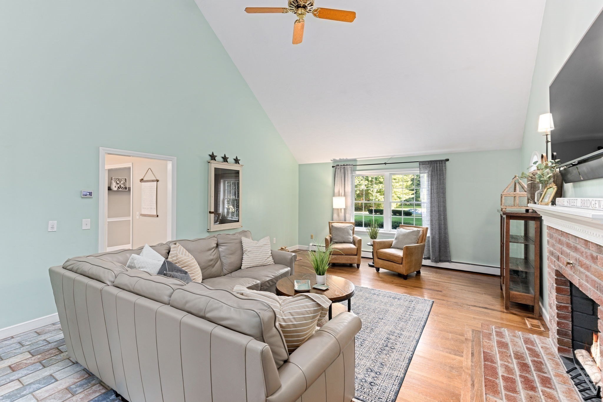 160 Grange Park Property Photo 20