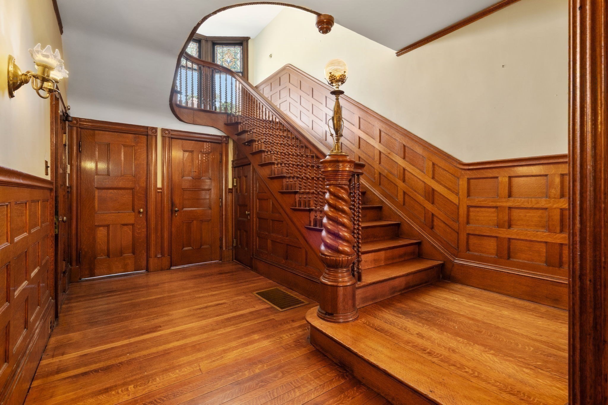 367 Otis St Property Photo 15