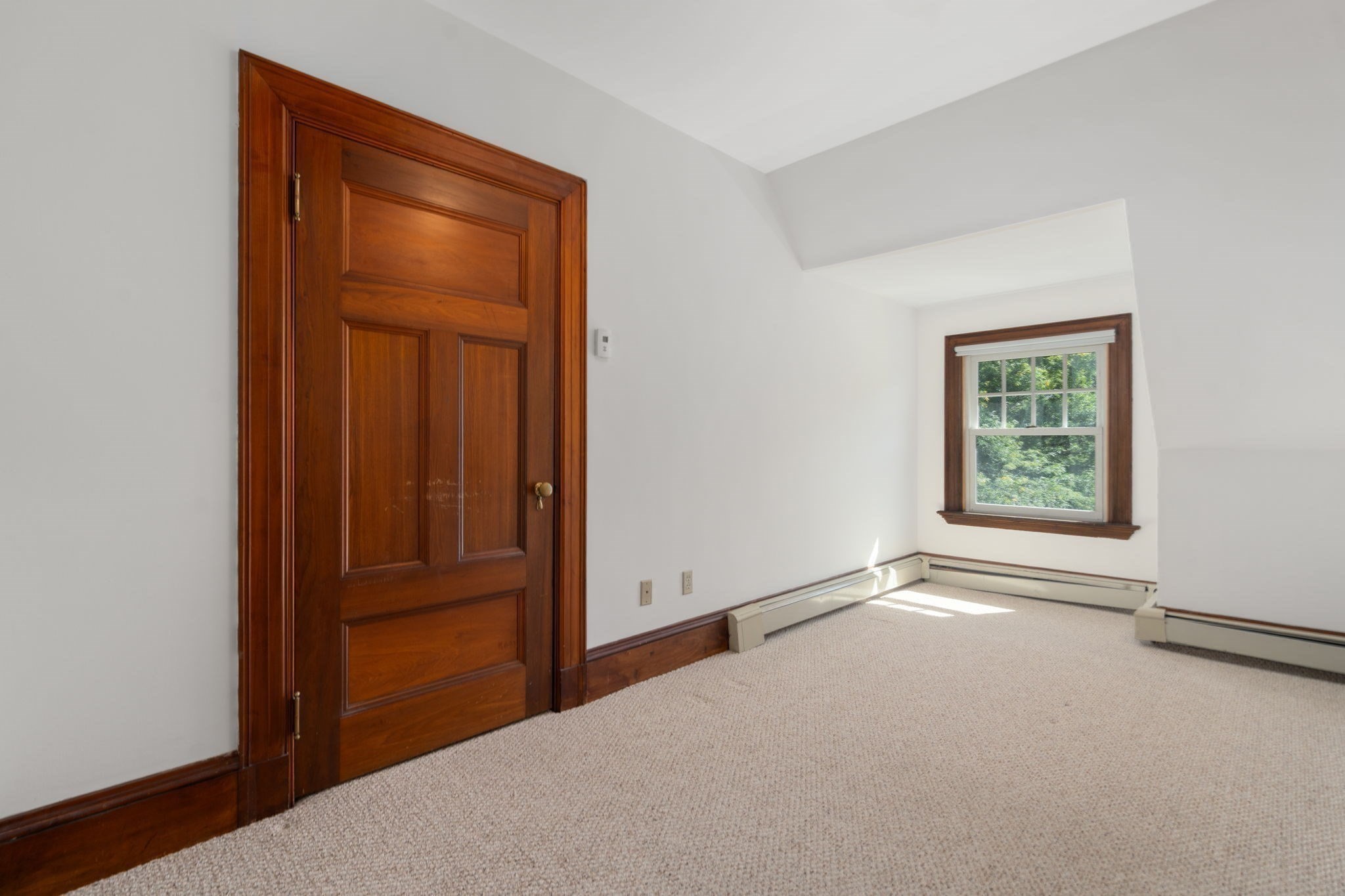 367 Otis St Property Photo 28