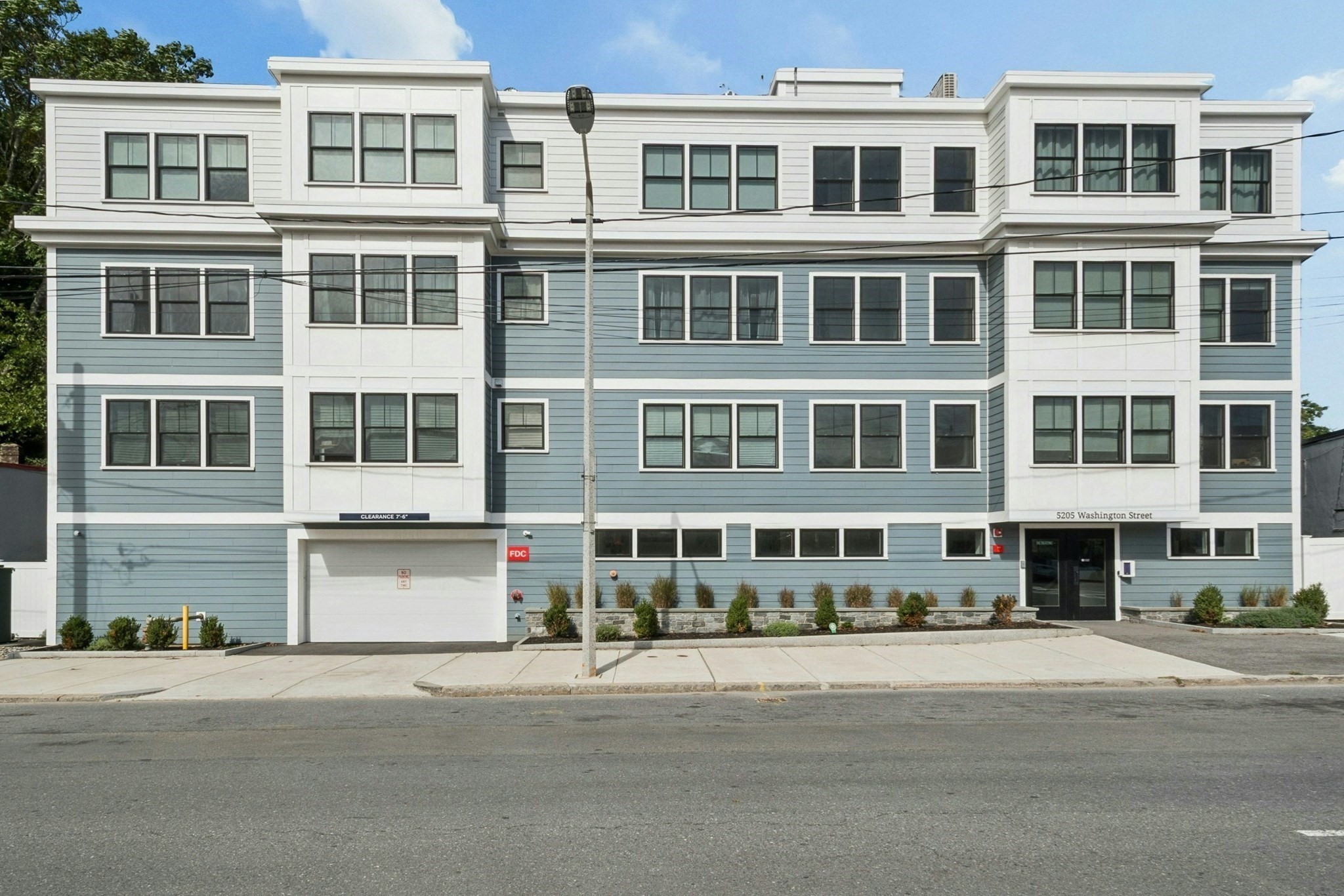 5205 Washington St # 305r Property Photo 1