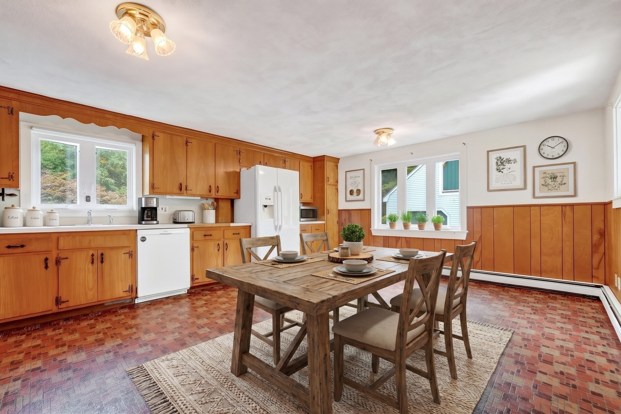 25 Spring St Property Photo 16