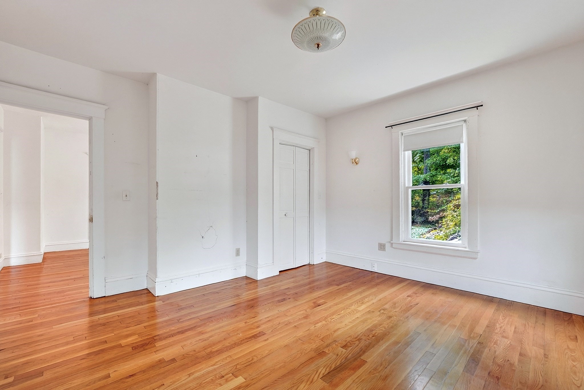 25 Spring St Property Photo 20