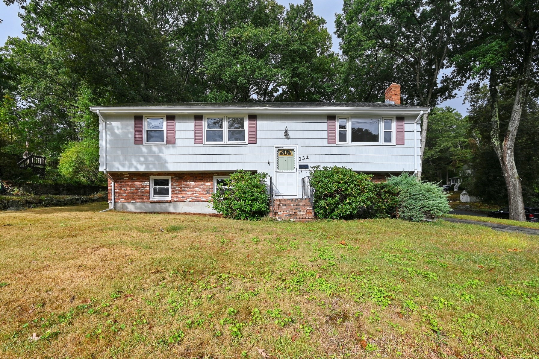 132 Forest St Property Photo 1
