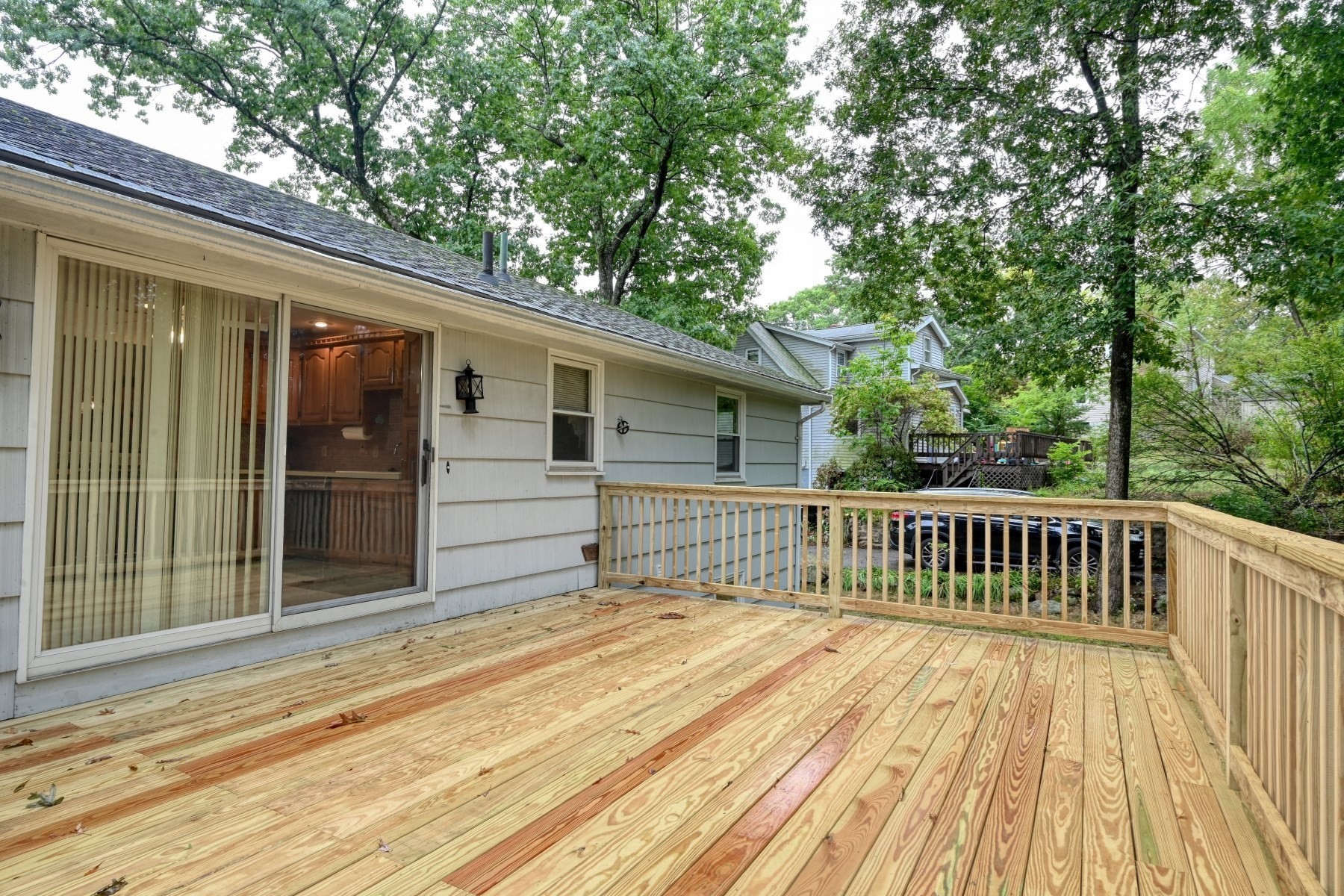 132 Forest St Property Photo 4