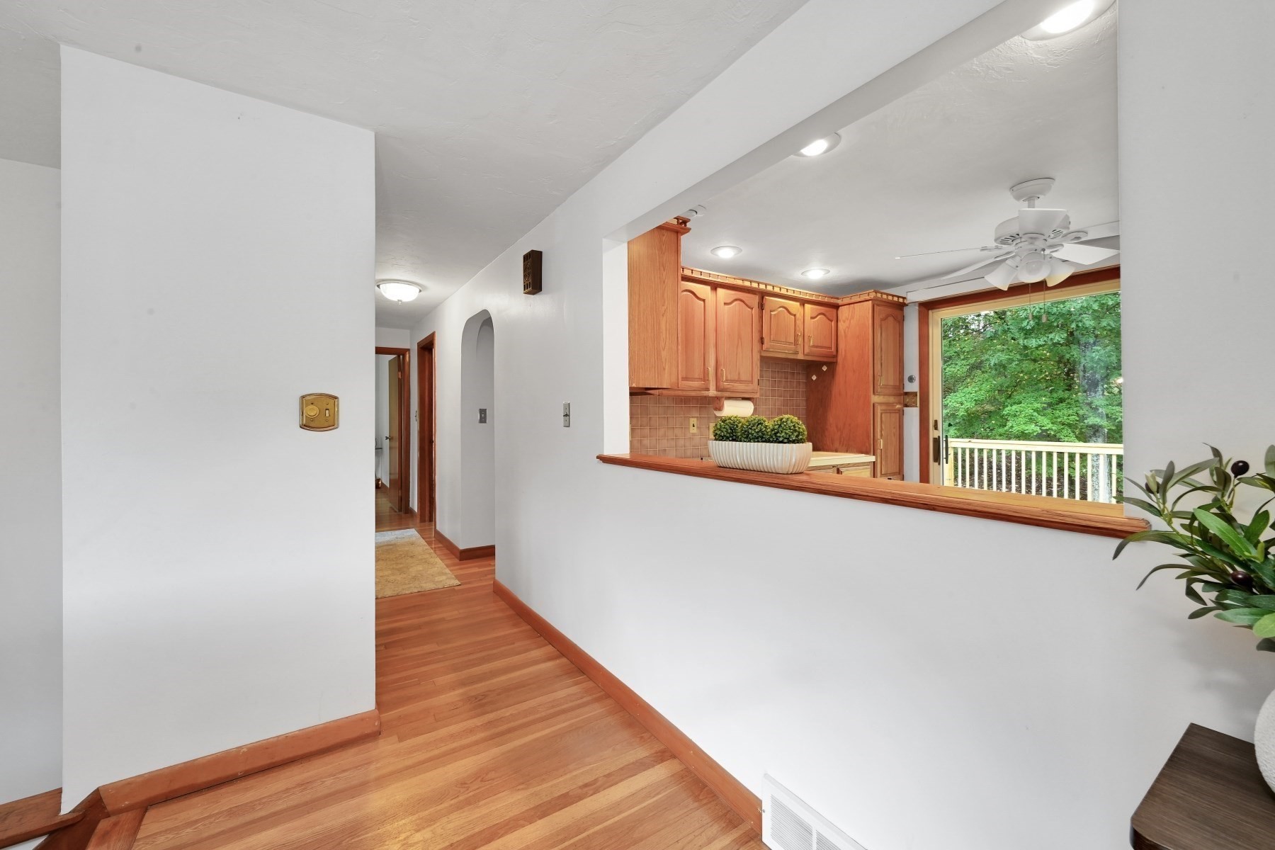 132 Forest St Property Photo 10