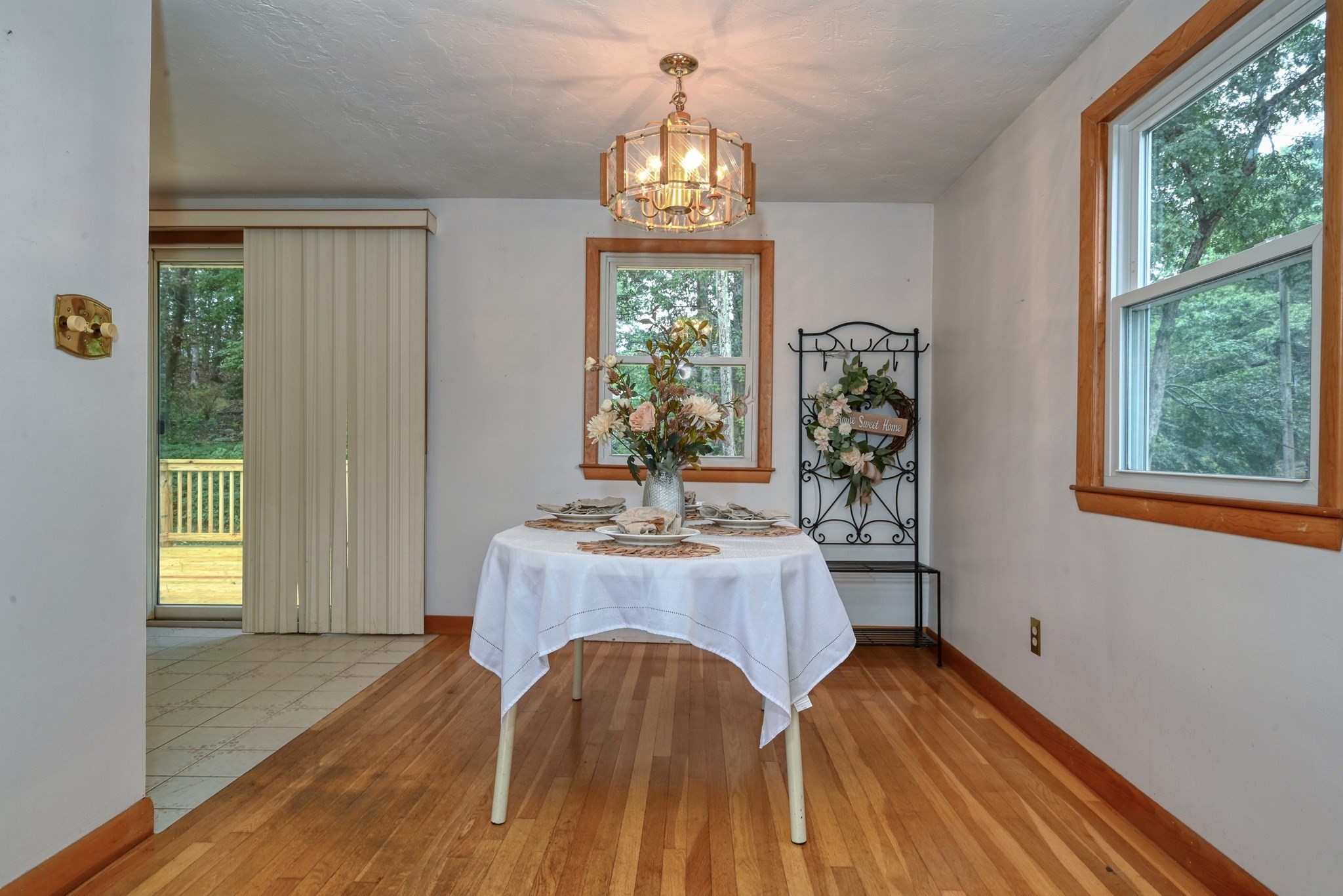132 Forest St Property Photo 14
