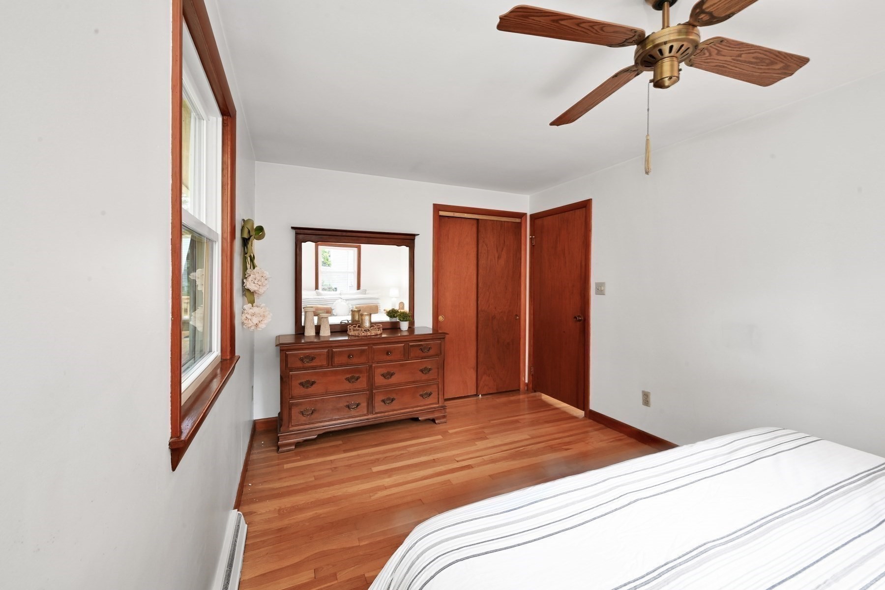 132 Forest St Property Photo 16