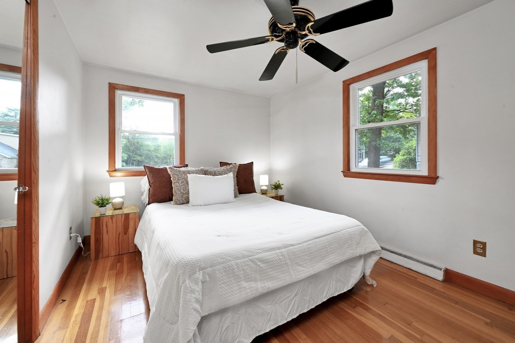 132 Forest St Property Photo 18