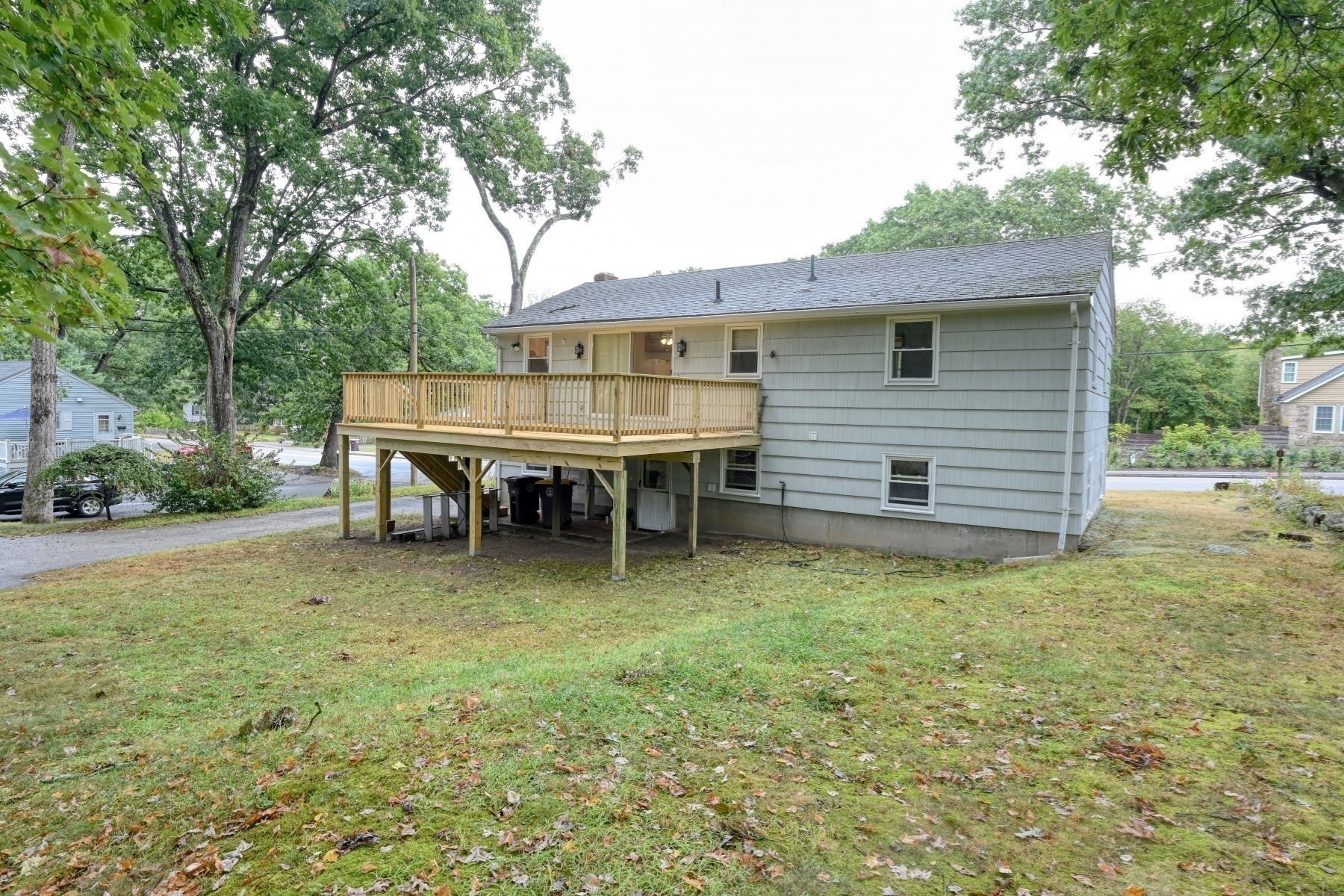 132 Forest St Property Photo 27