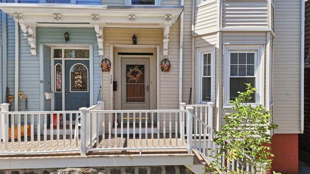 100 Buttonwood St Property Photo 2