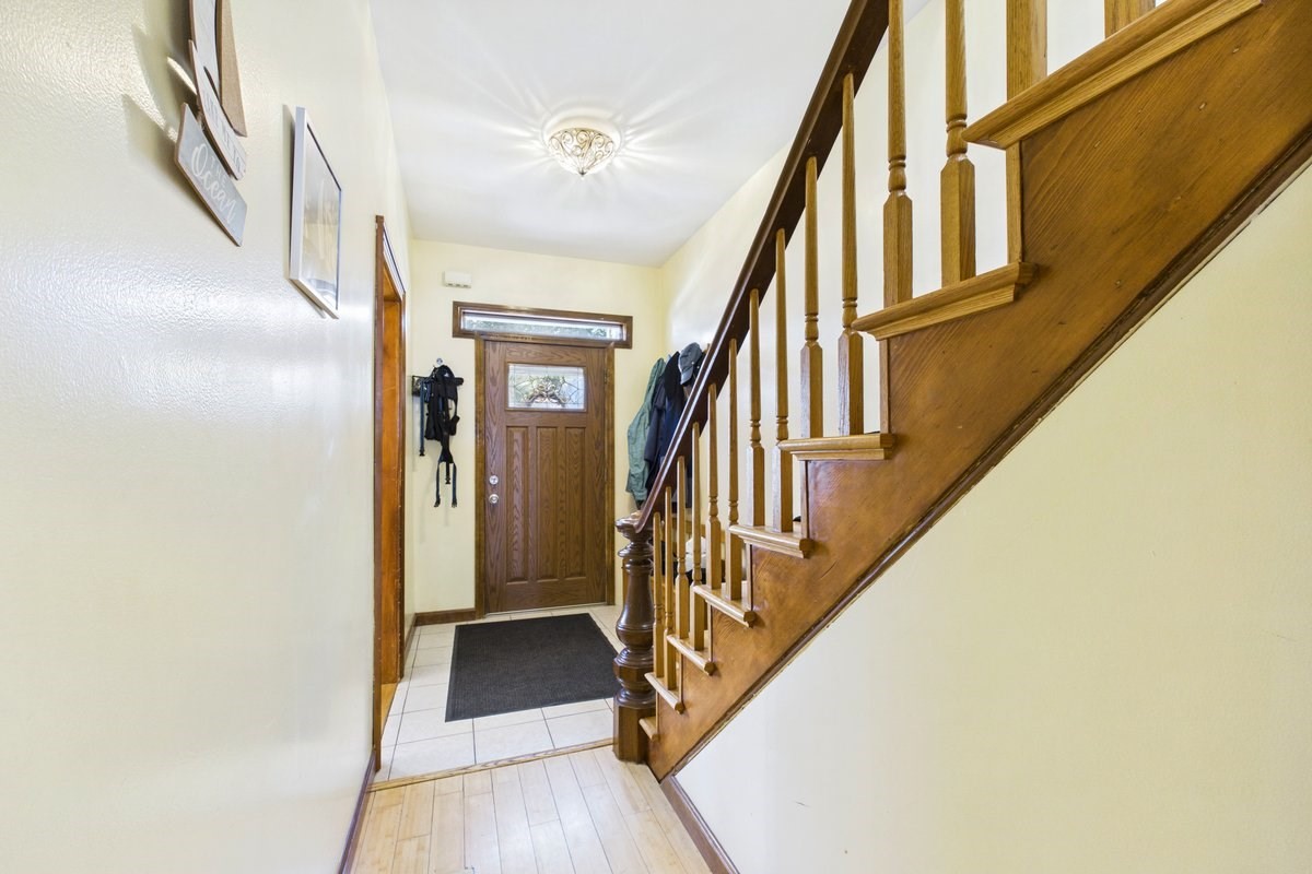 100 Buttonwood St Property Photo 9
