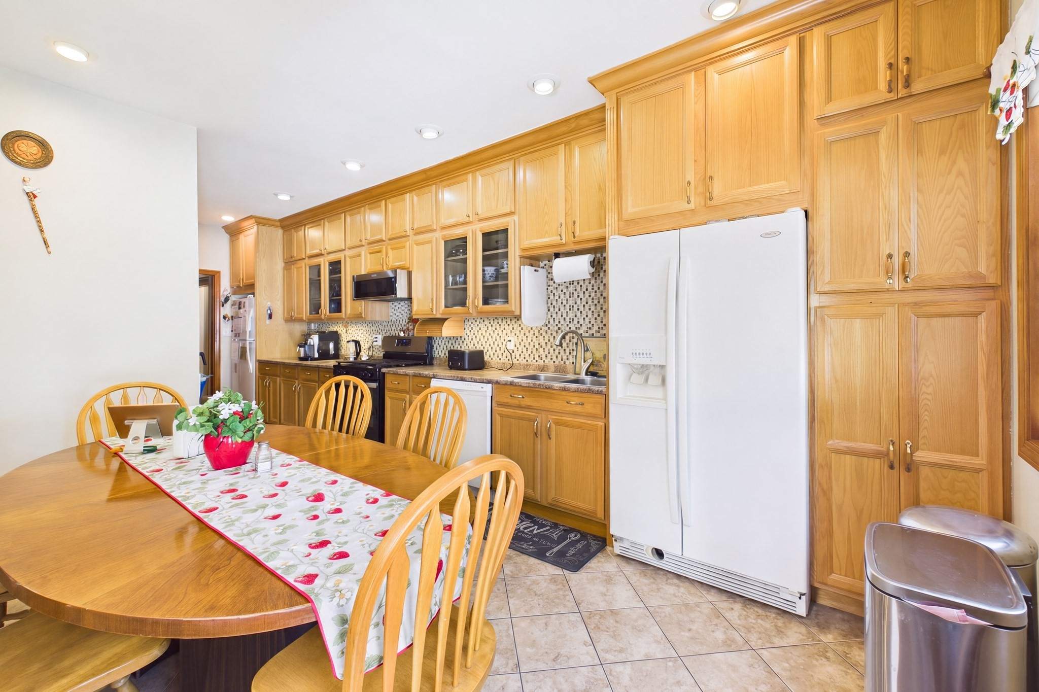 100 Buttonwood St Property Photo 11