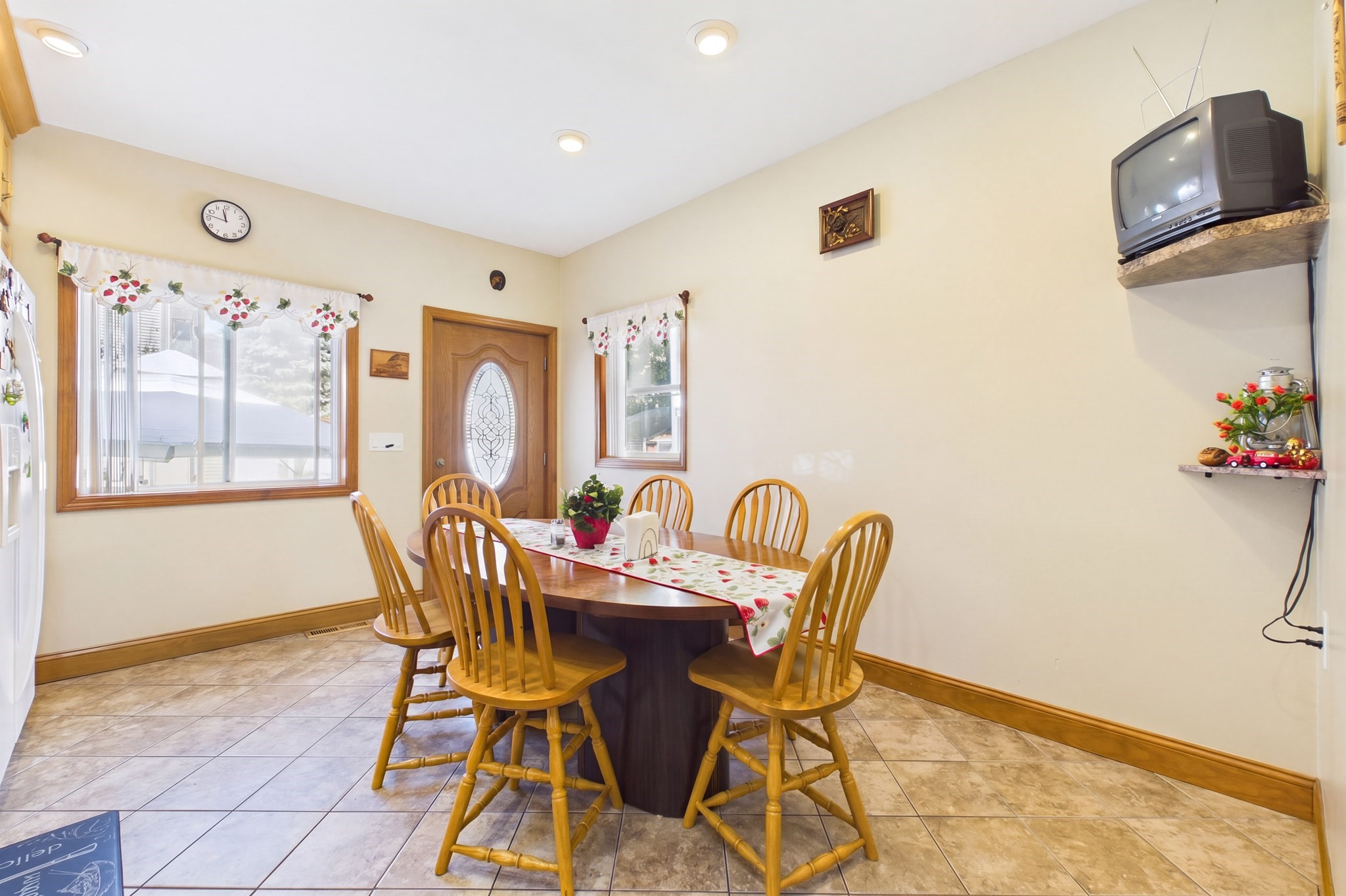 100 Buttonwood St Property Photo 15