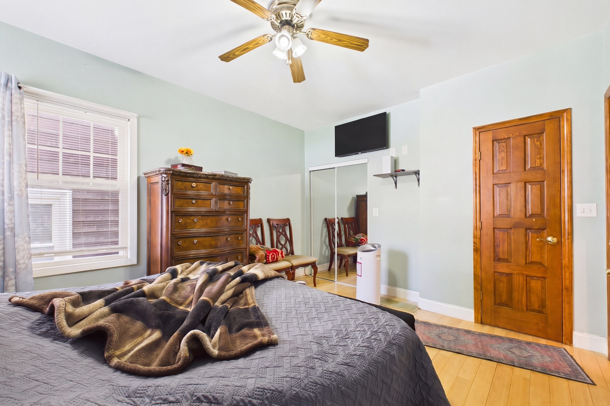 100 Buttonwood St Property Photo 17