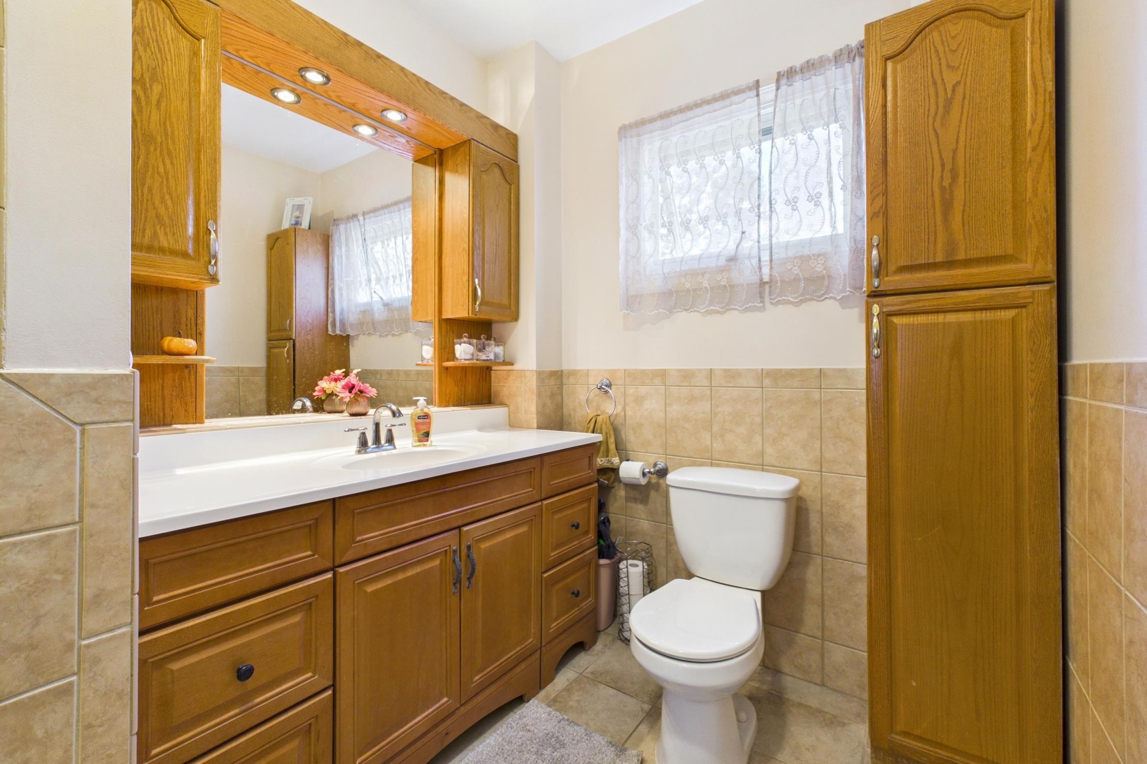 100 Buttonwood St Property Photo 29