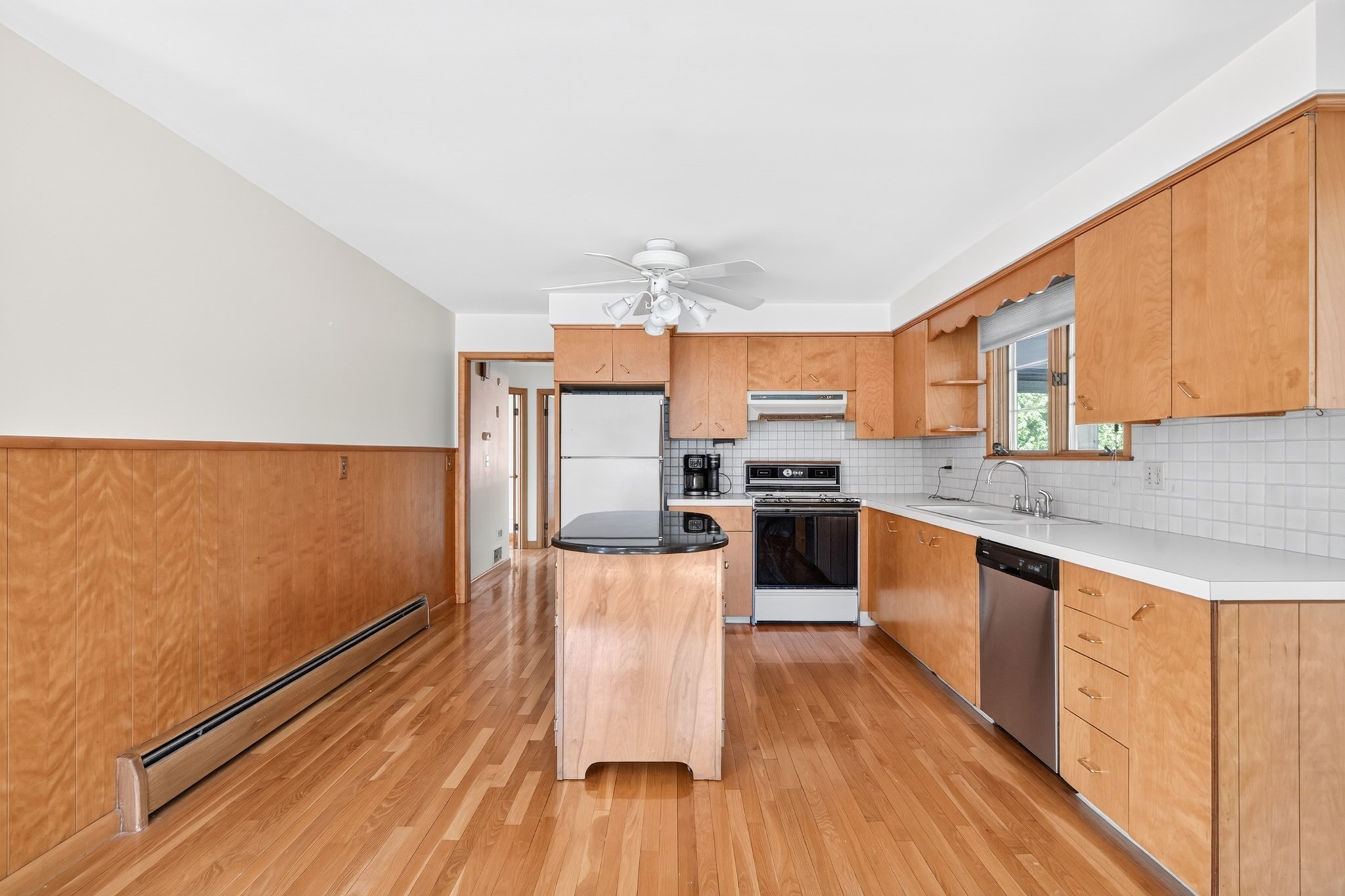 120 Homewood Ave Property Photo 17