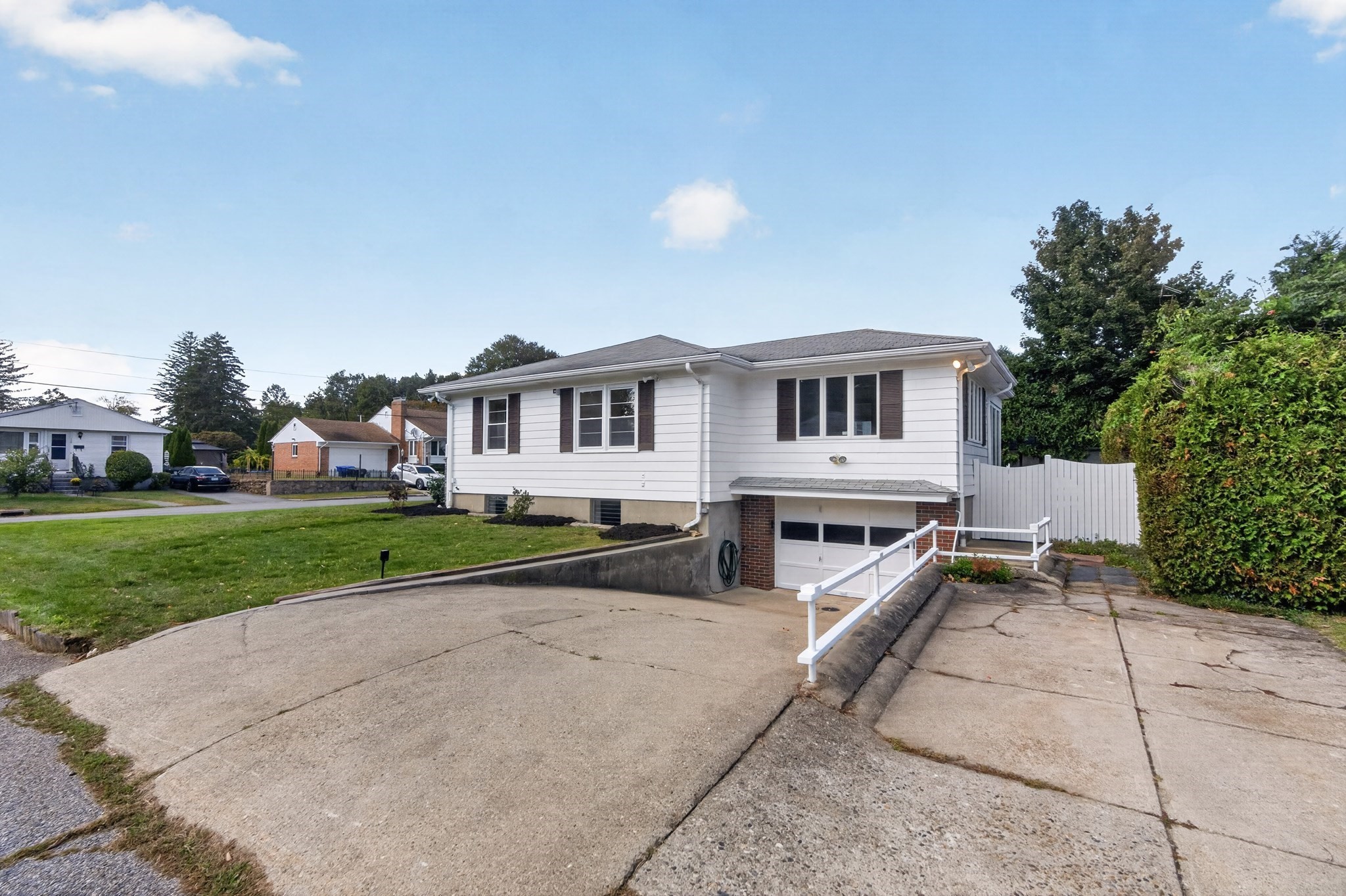 120 Homewood Ave Property Photo 35