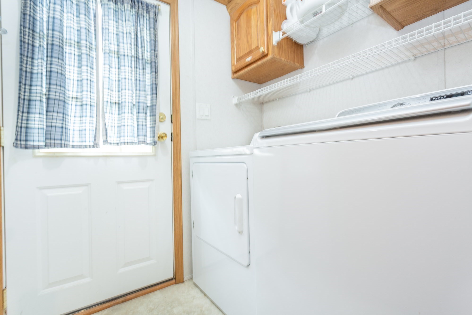 27 Smith St # 2 Property Photo 15