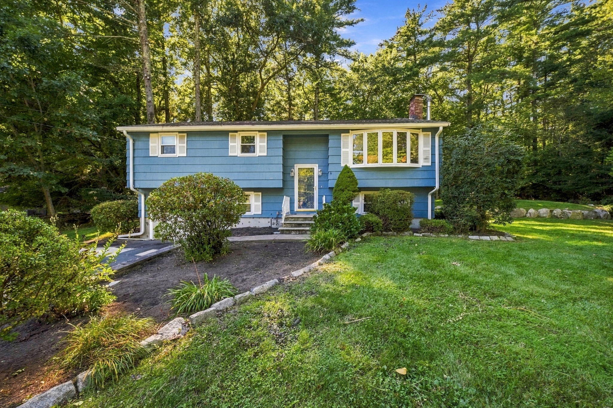 7 Olde Farm Rd Property Photo 1