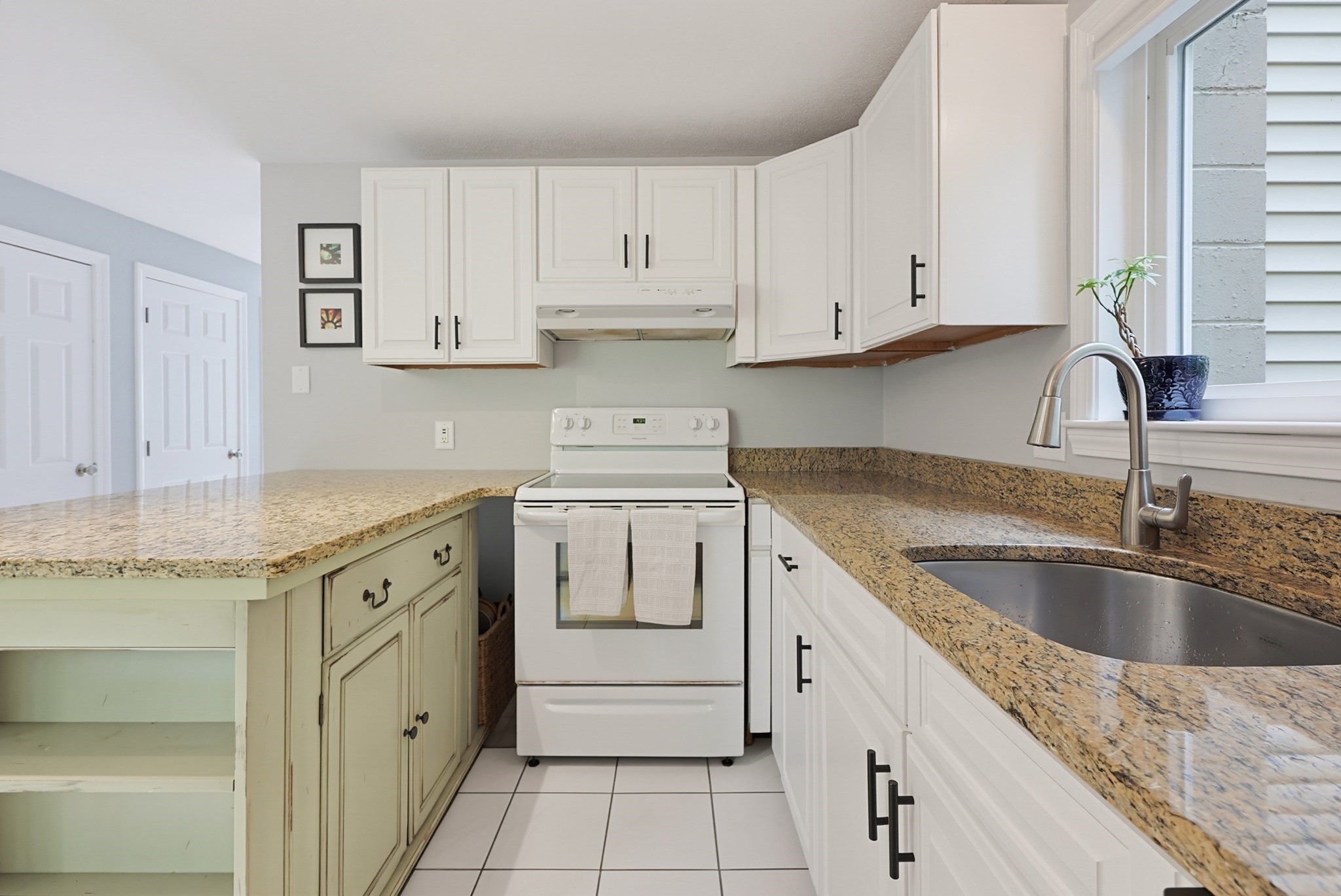 152 E. Bacon St. # D5 Property Photo 12
