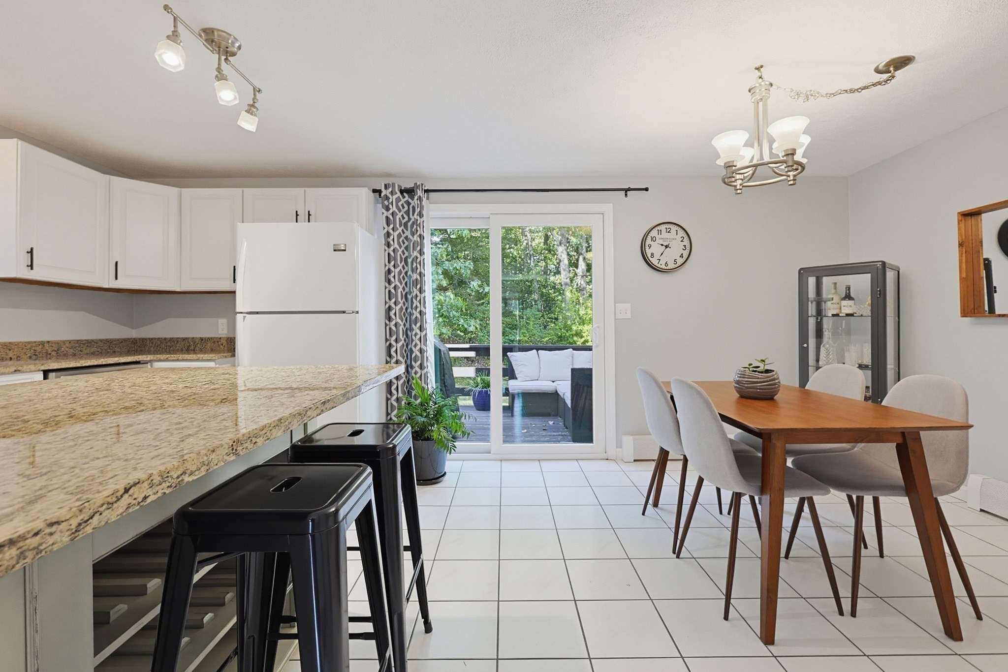 152 E. Bacon St. # D5 Property Photo 13