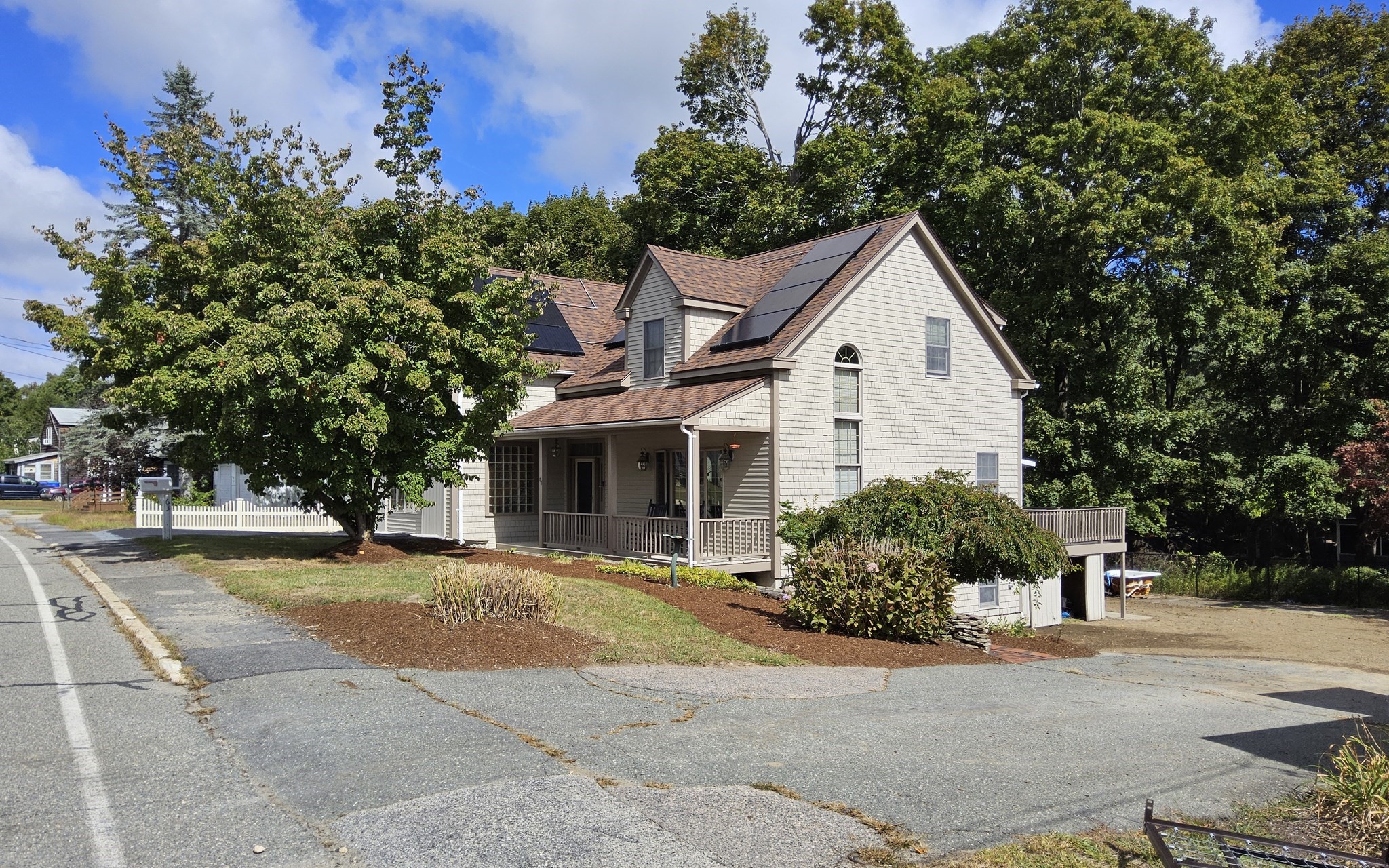 63 Pleasant St Property Photo 2