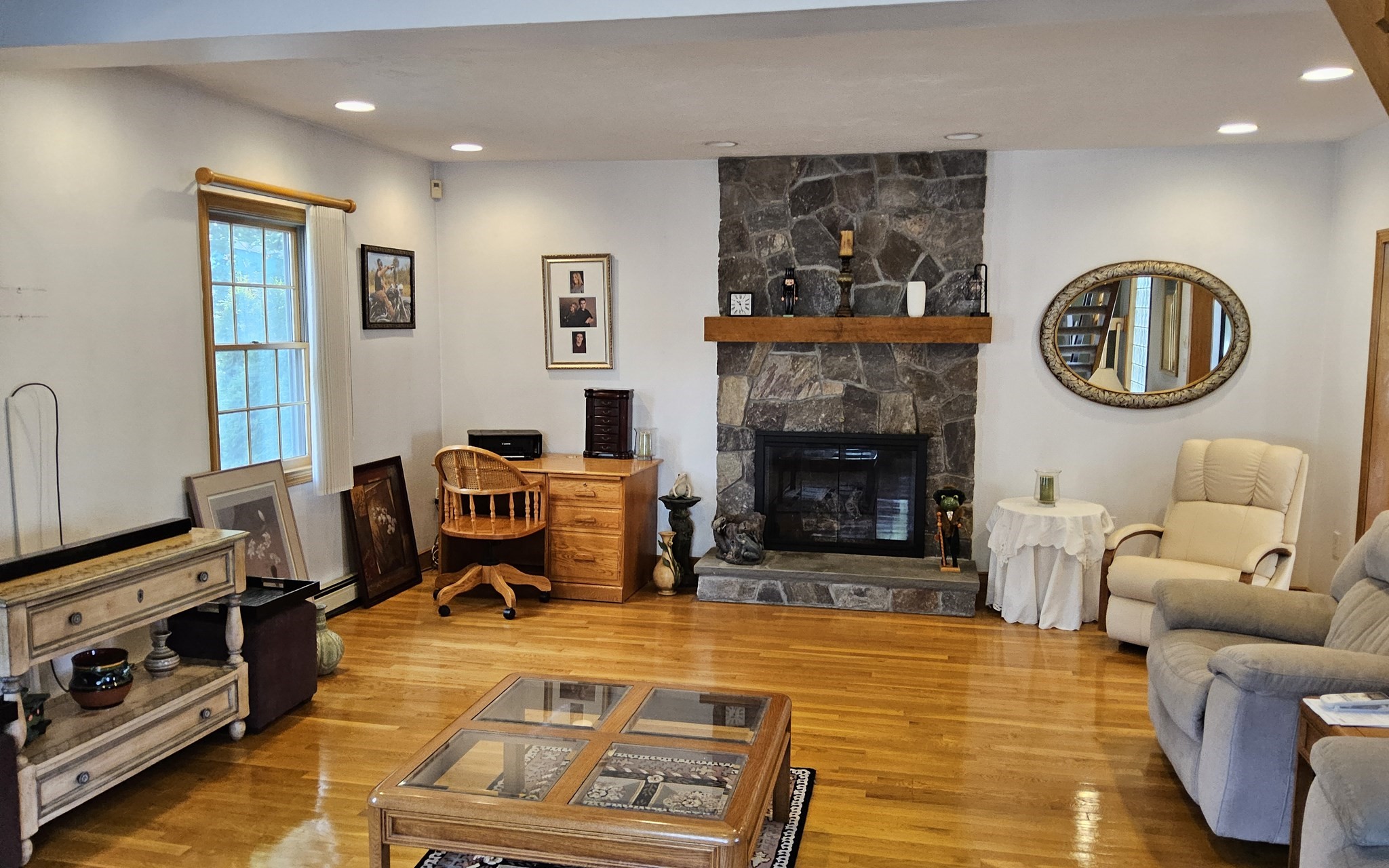 63 Pleasant St Property Photo 14