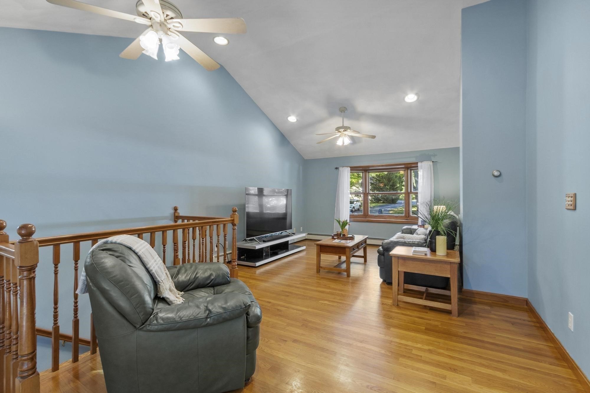 405 Salem Street Property Photo 8