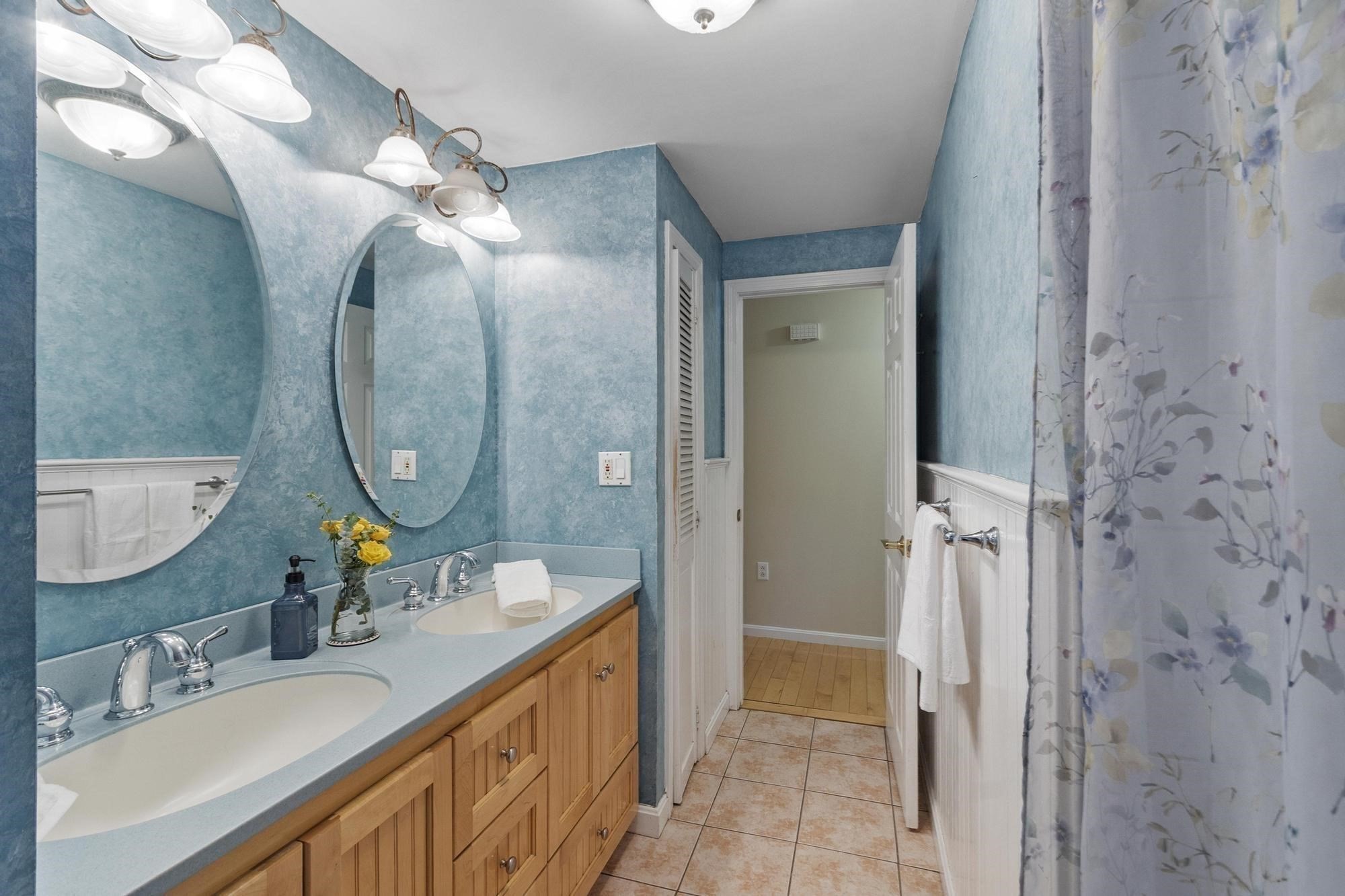 405 Salem Street Property Photo 17