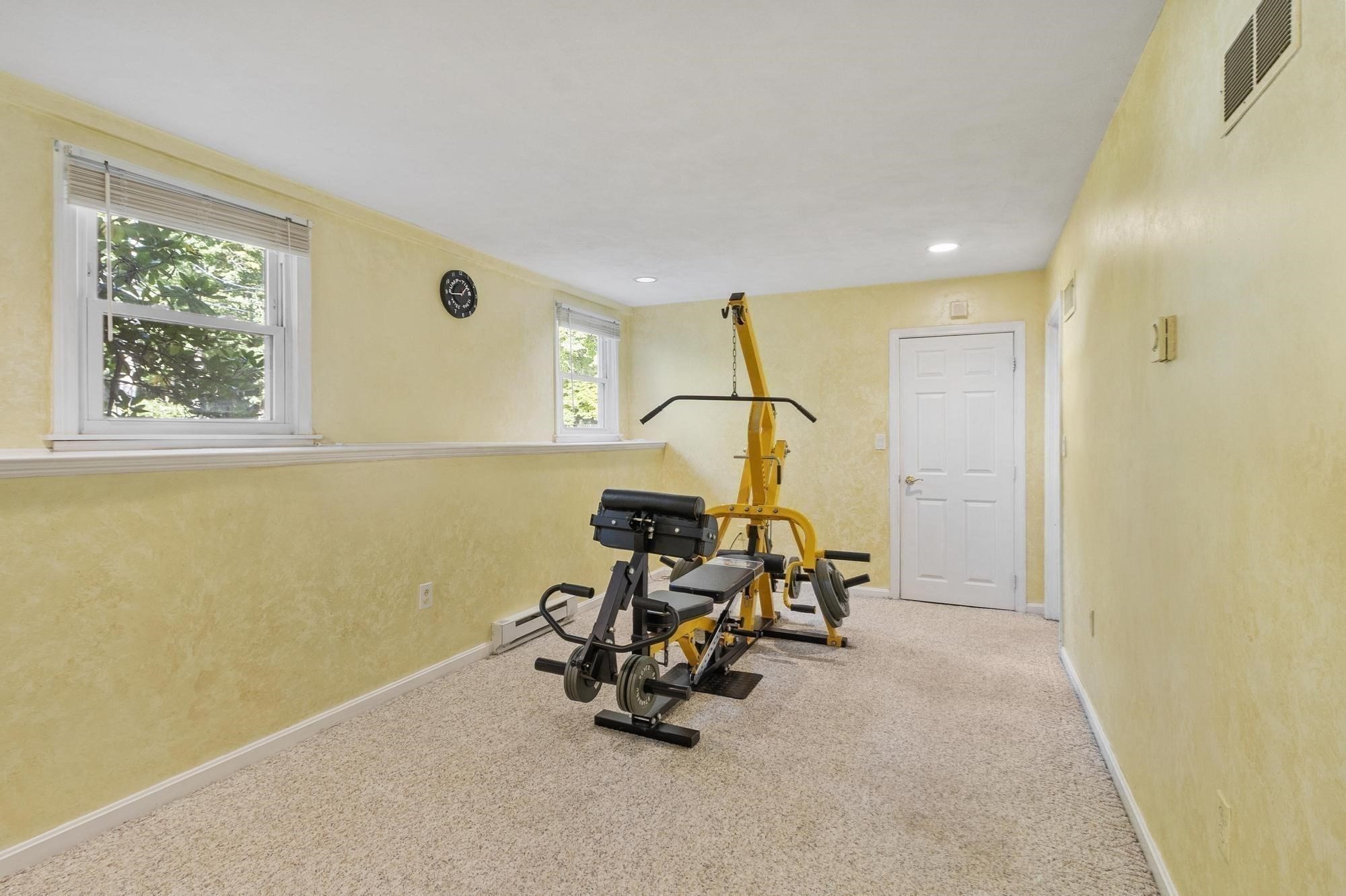 405 Salem Street Property Photo 22