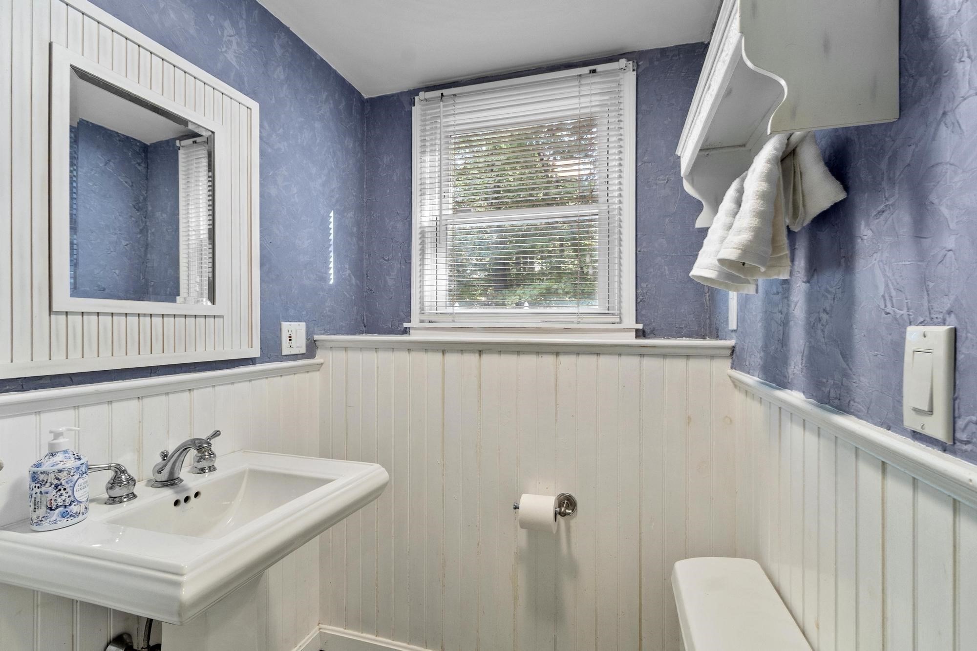 405 Salem Street Property Photo 32