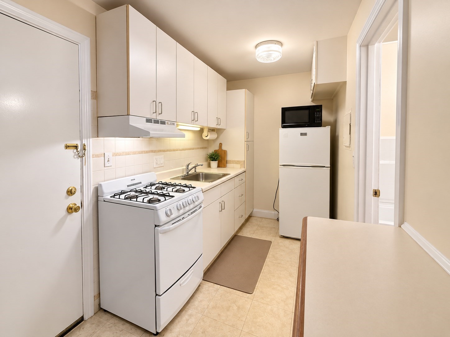 6 Venice St # F2 Property Photo 2