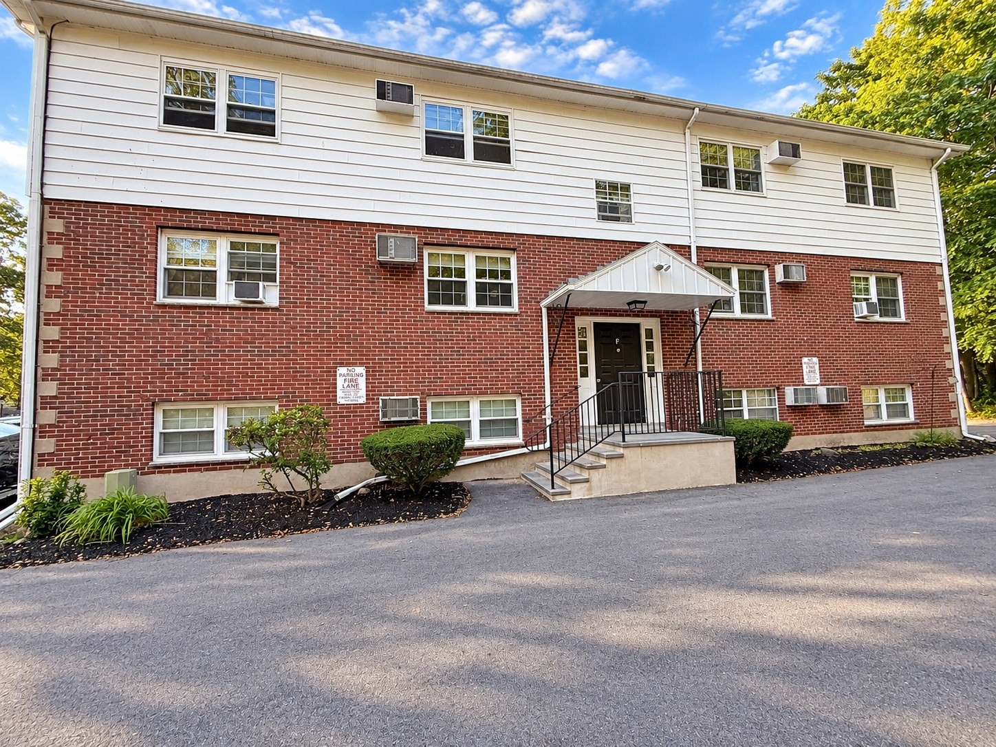 6 Venice St # F2 Property Photo 7