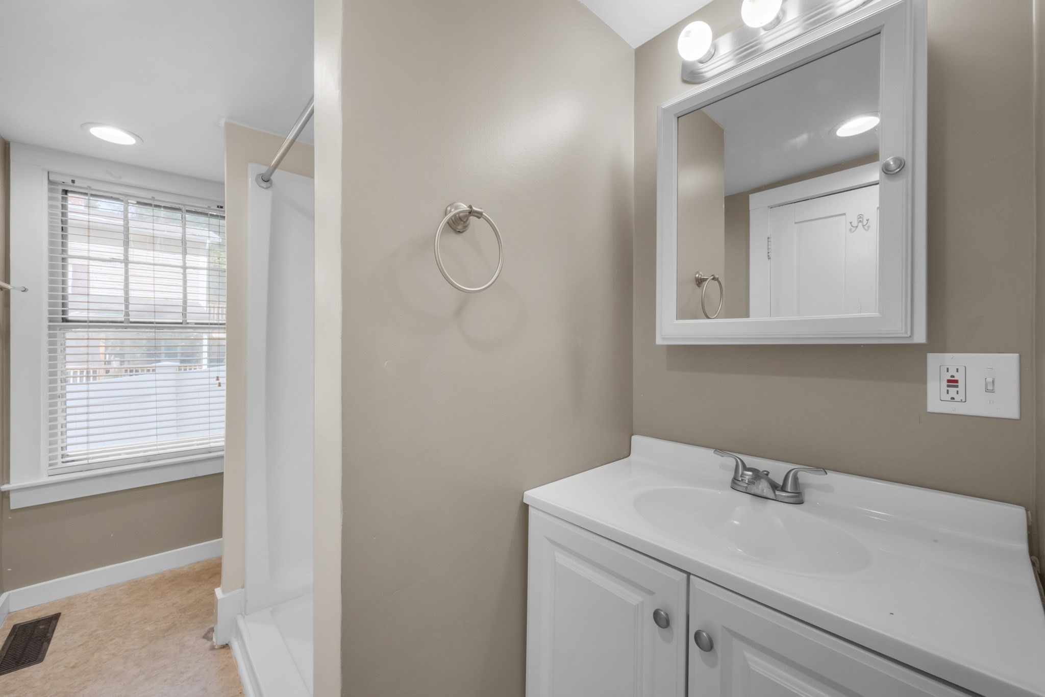 3 Fullam Hill Rd Property Photo 11
