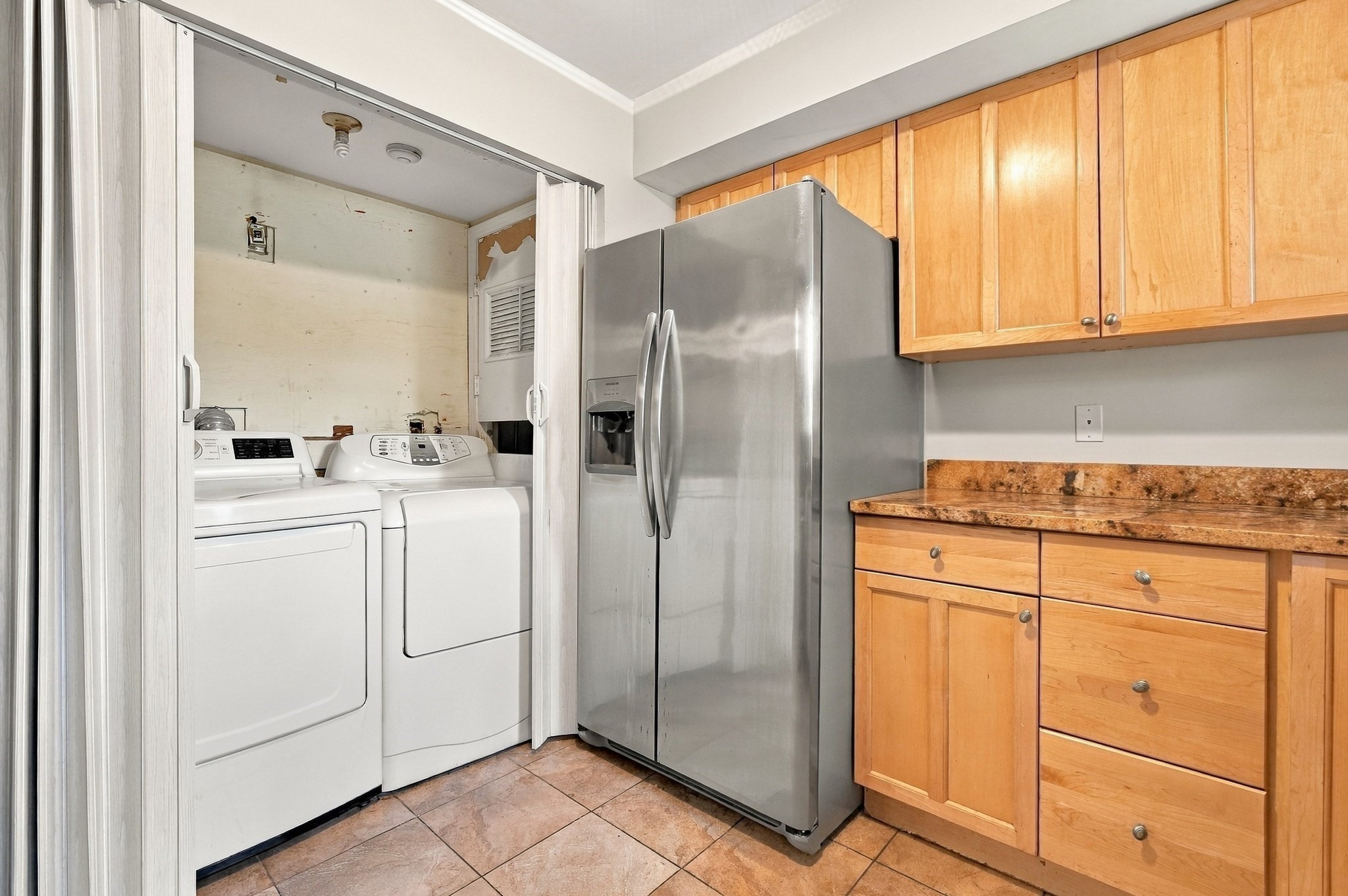 88 Bailey St # 88 Property Photo 6