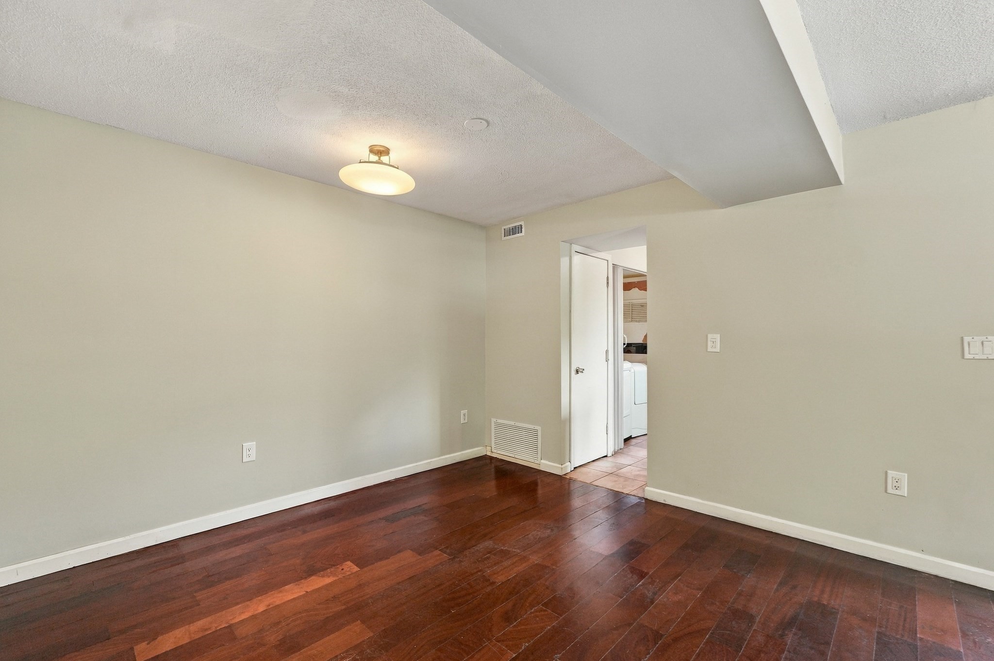 88 Bailey St # 88 Property Photo 20