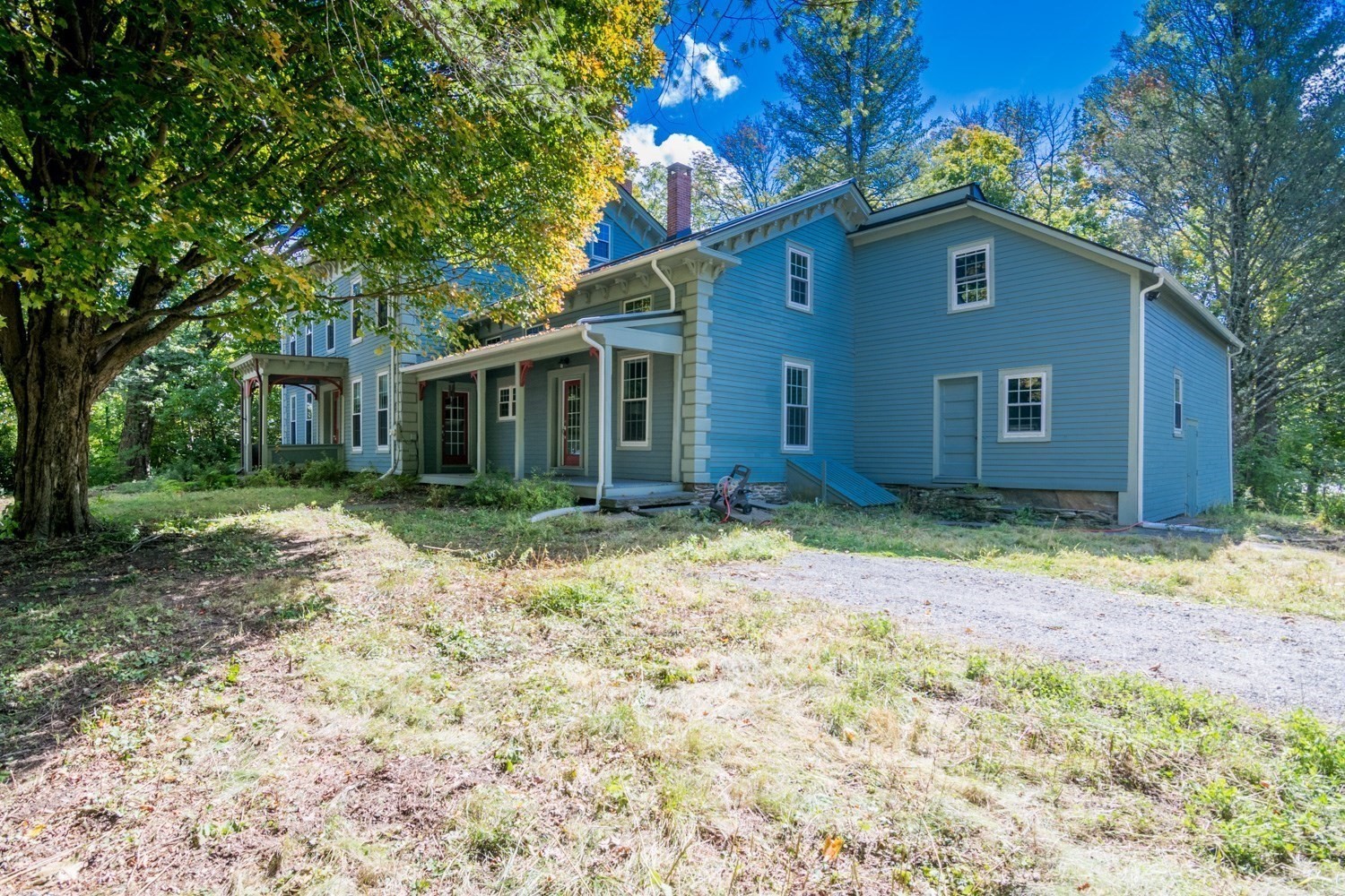 409 Main Rd Property Photo 2