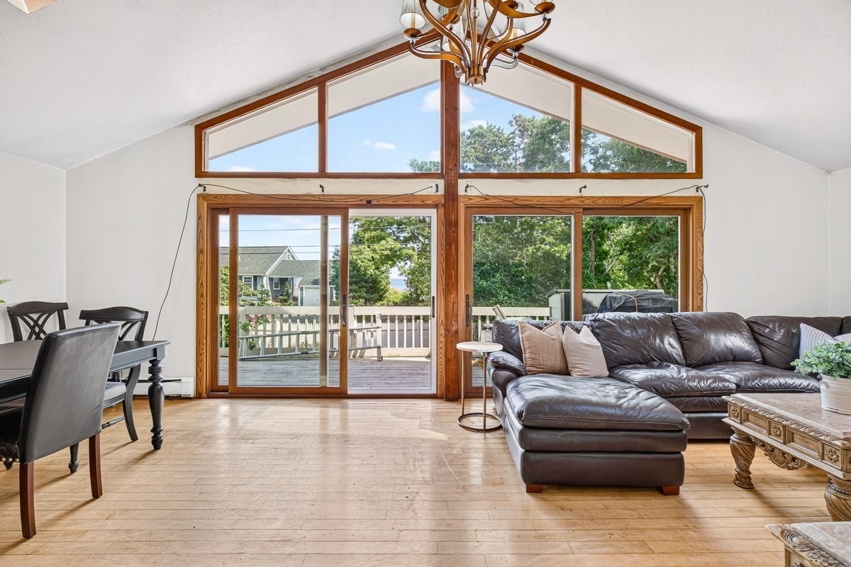 93 Shore Drive Property Photo 4