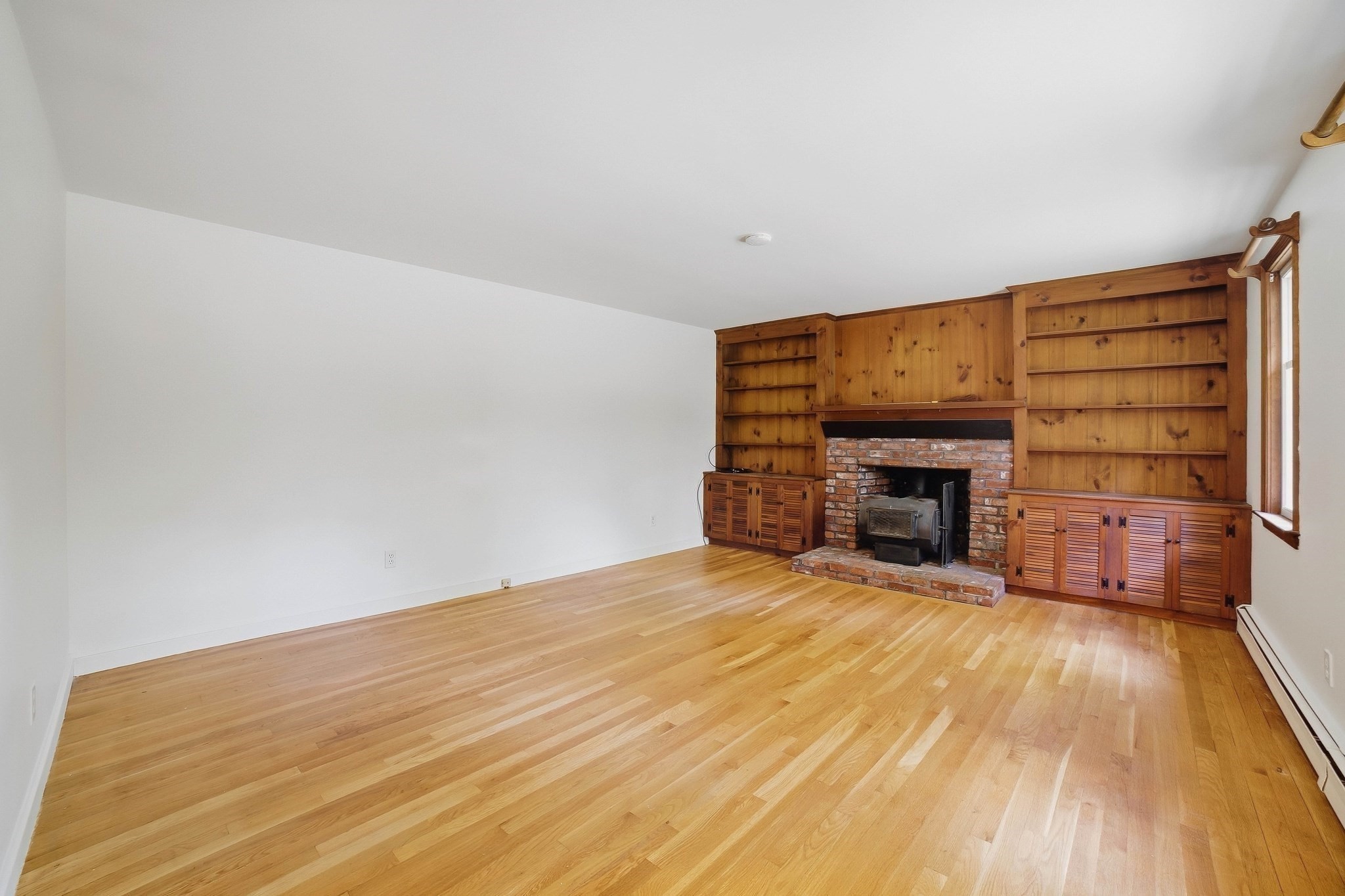 407 Stow Rd Property Photo 8
