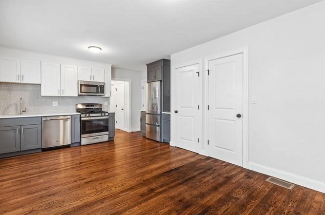 183 Whitwell St Property Photo 7