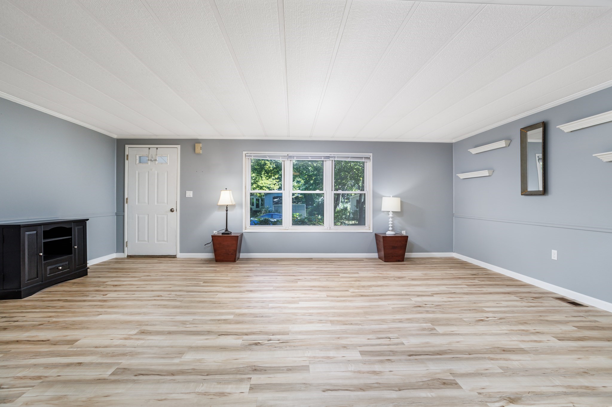 5 Hickory Property Photo 6
