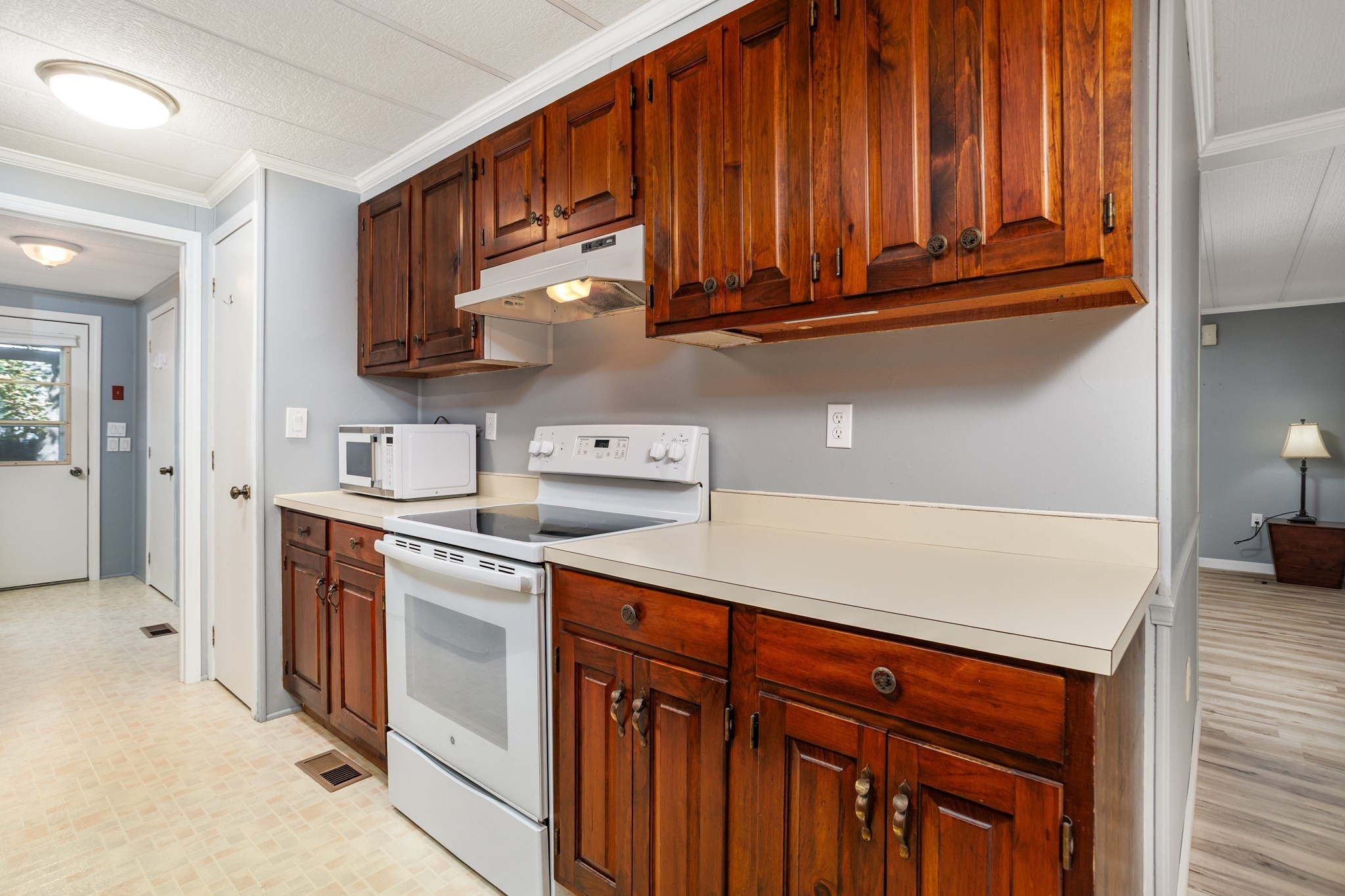 5 Hickory Property Photo 12