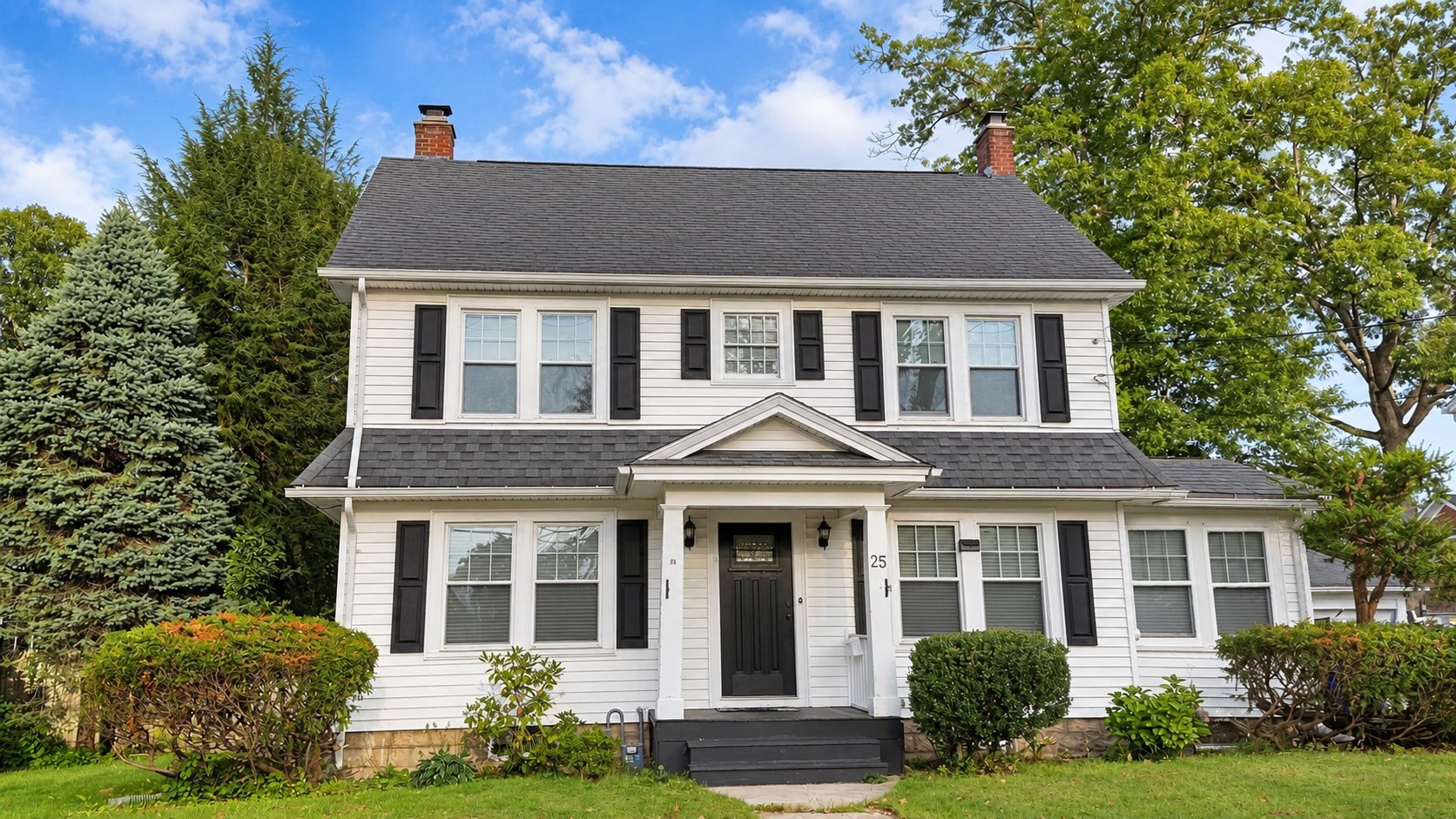 25 Wexford St. Property Photo 1