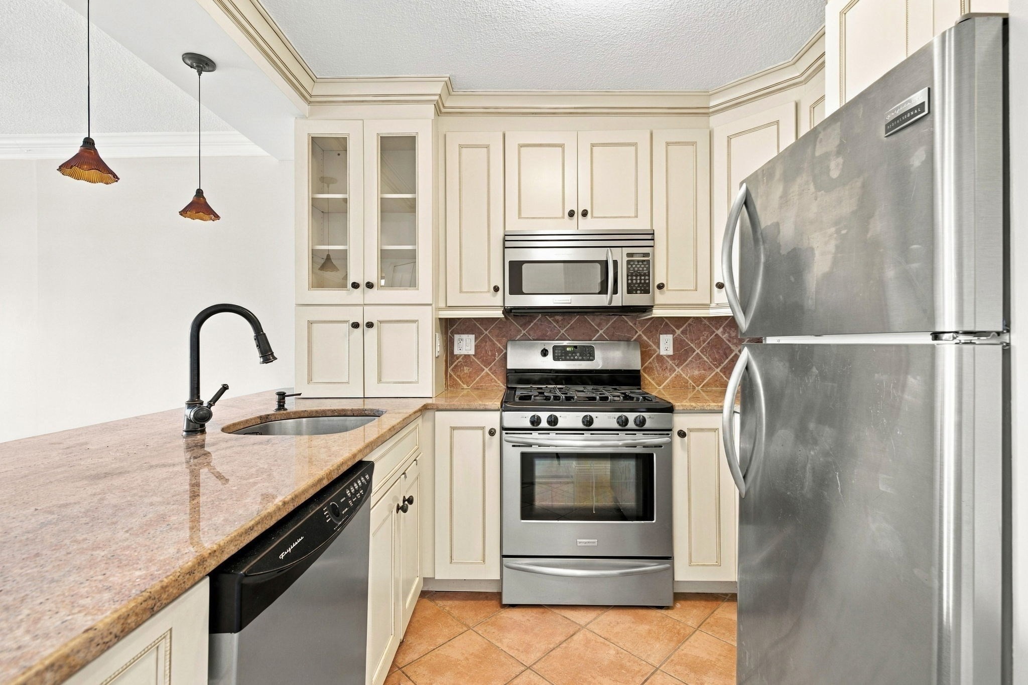 151 Tremont St # 20a Property Photo 4